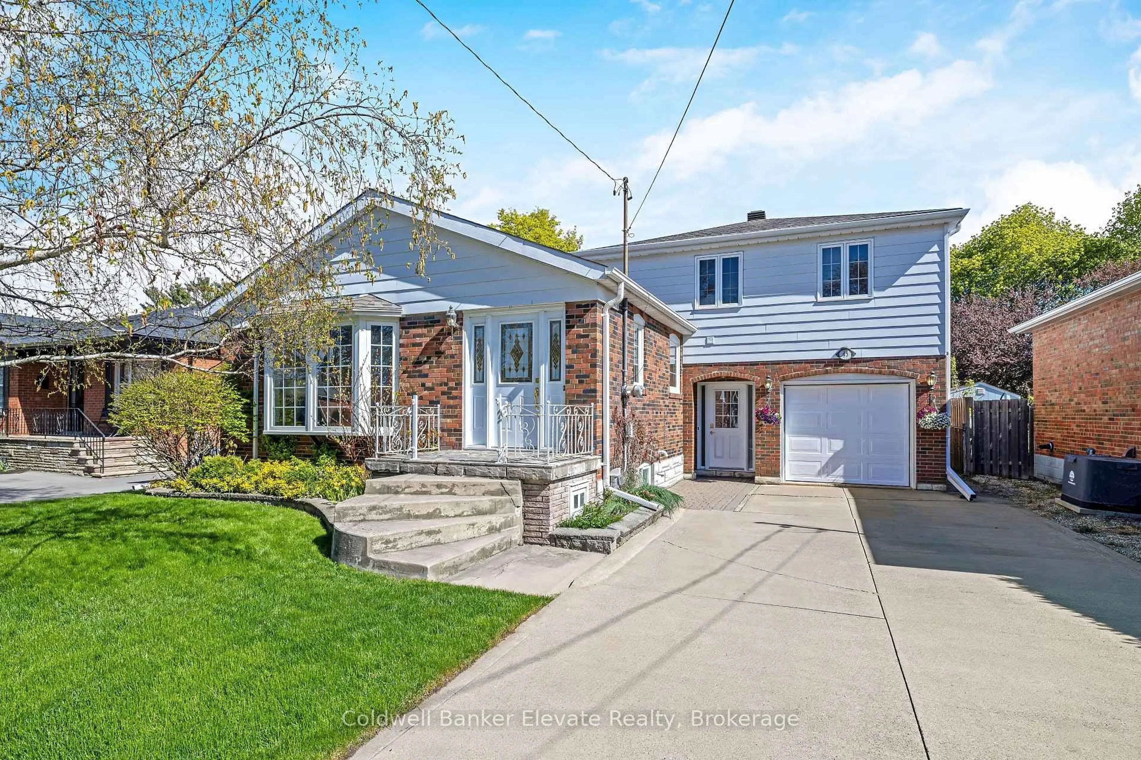 Home with brick exterior material, street for 45 Shelley St, Halton Hills Ontario L7G 3X2