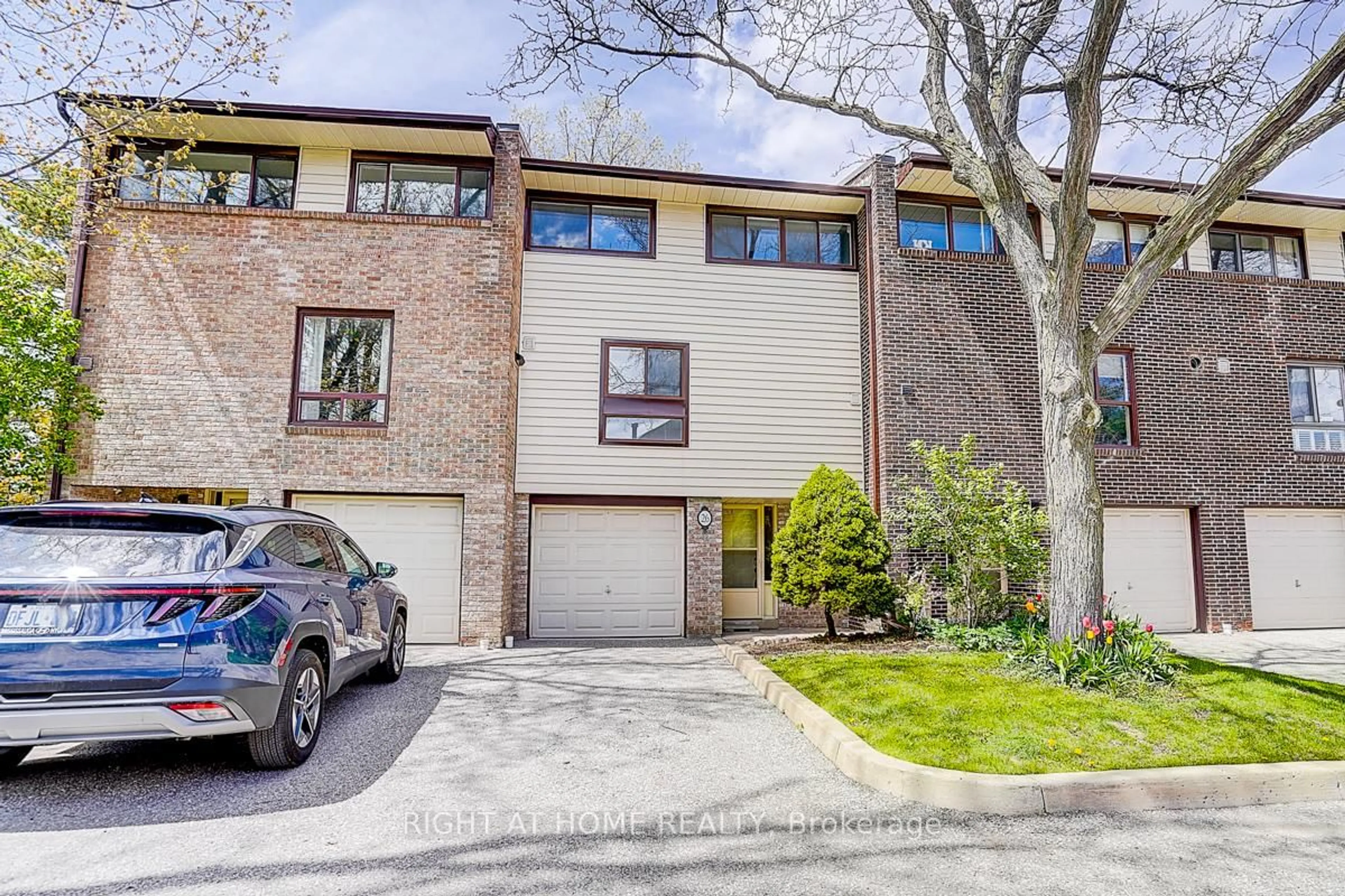 Home with brick exterior material, street for 2020 South Millway #26, Mississauga Ontario L5L 1K2