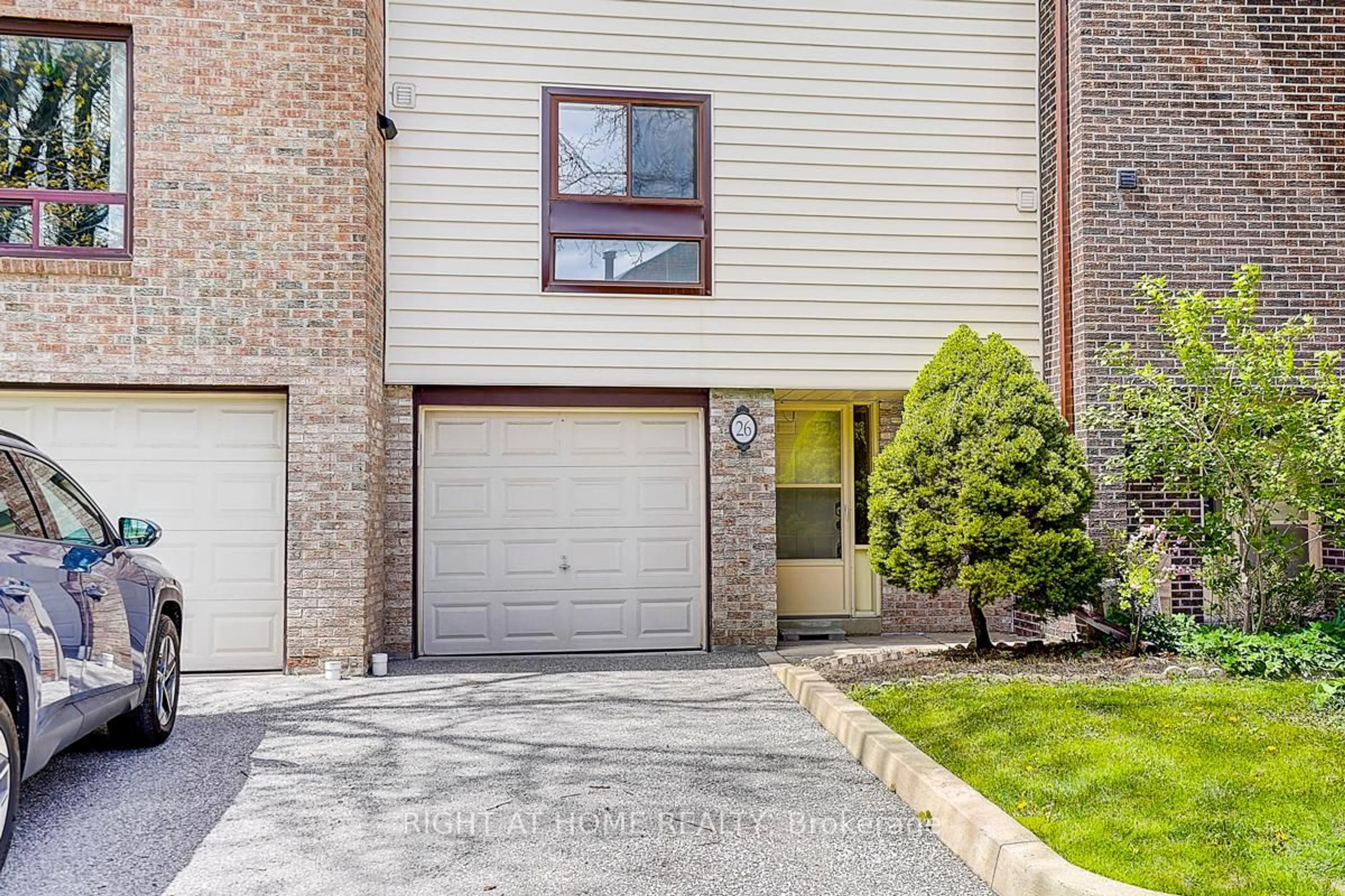 Home with brick exterior material, street for 2020 South Millway #26, Mississauga Ontario L5L 1K2