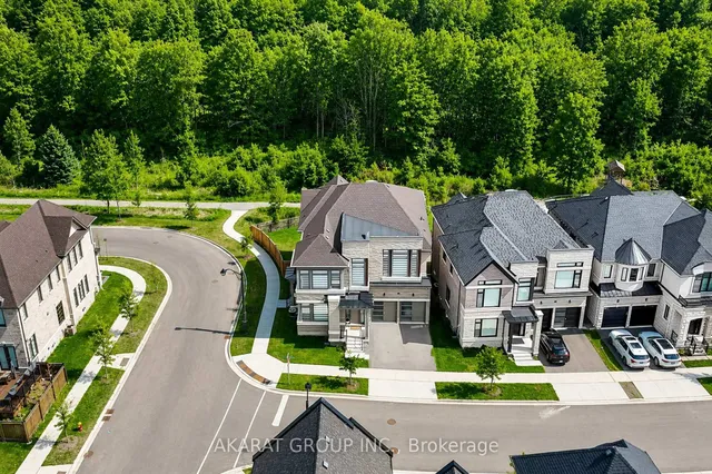 1283 Meadowside Path, Oakville 4