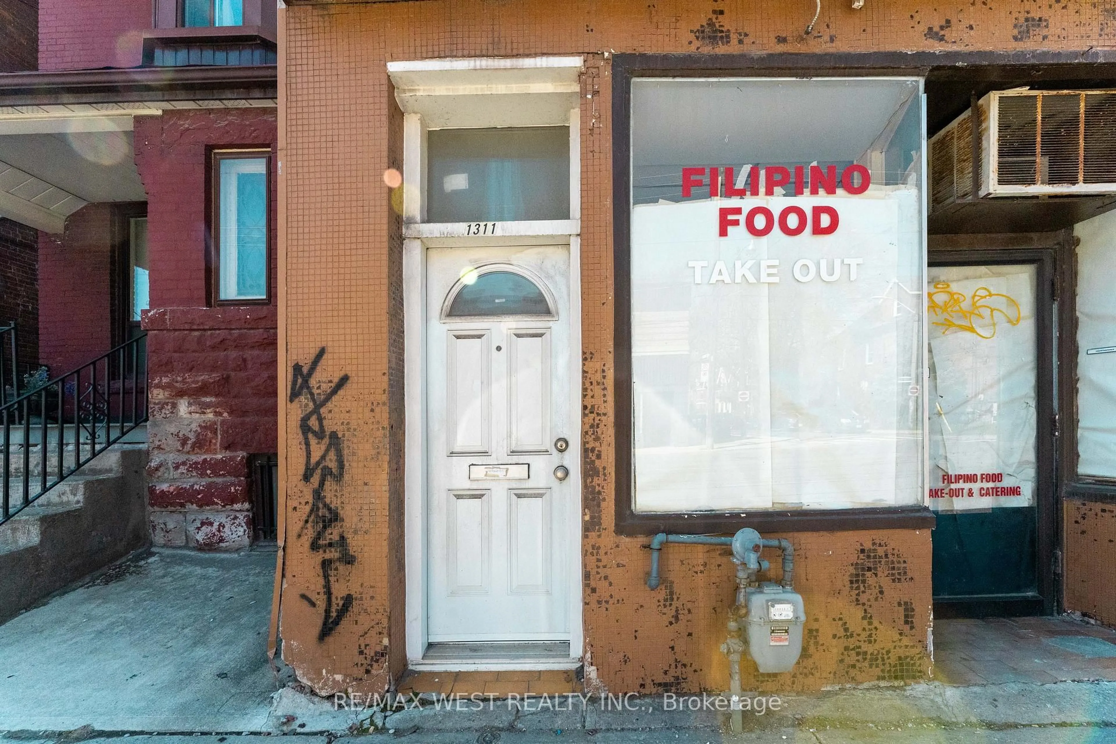 Unknown for 1311 King St, Toronto Ontario M6K 1G9