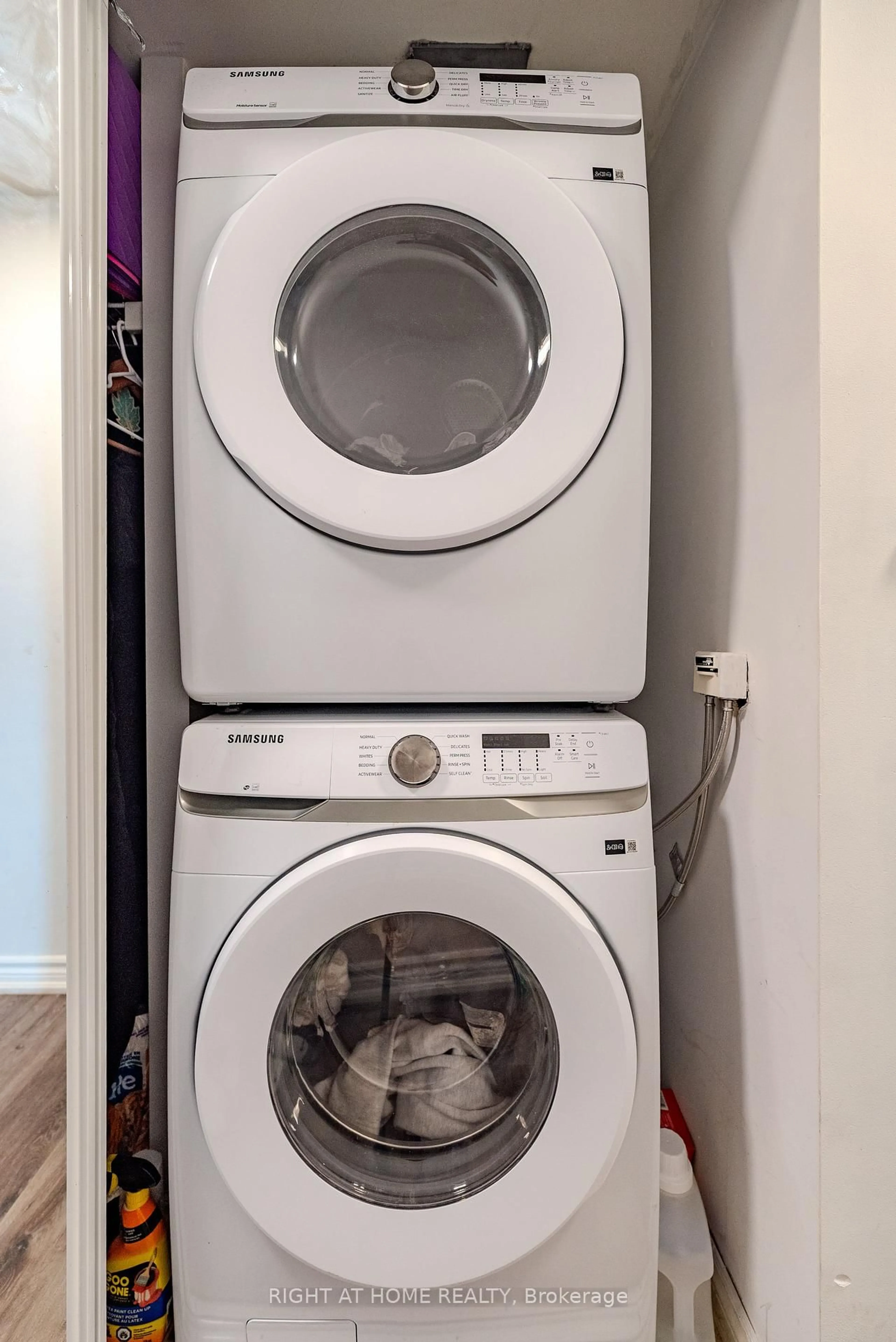 Laundry room for 4090 Living Arts Dr #510, Mississauga Ontario L5B 4M8