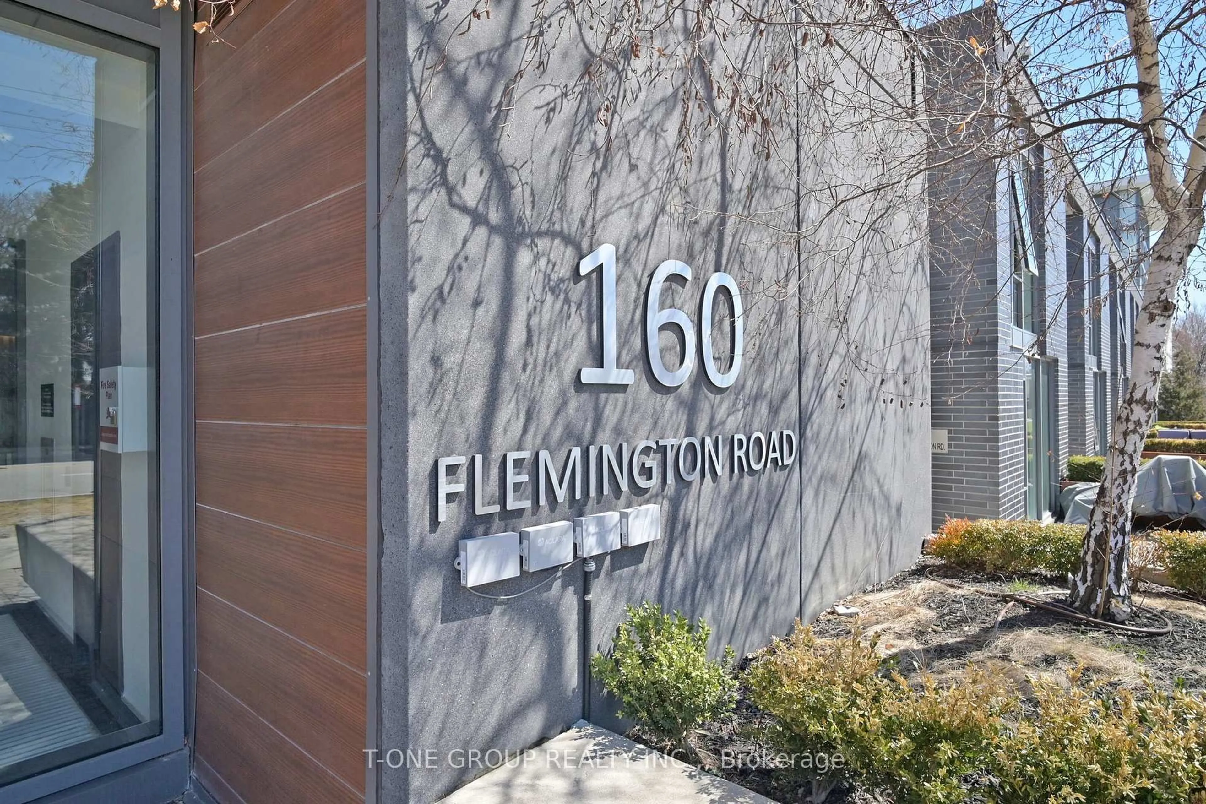 Unknown for 160 Flemington Rd #313, Toronto Ontario M6A 1N6