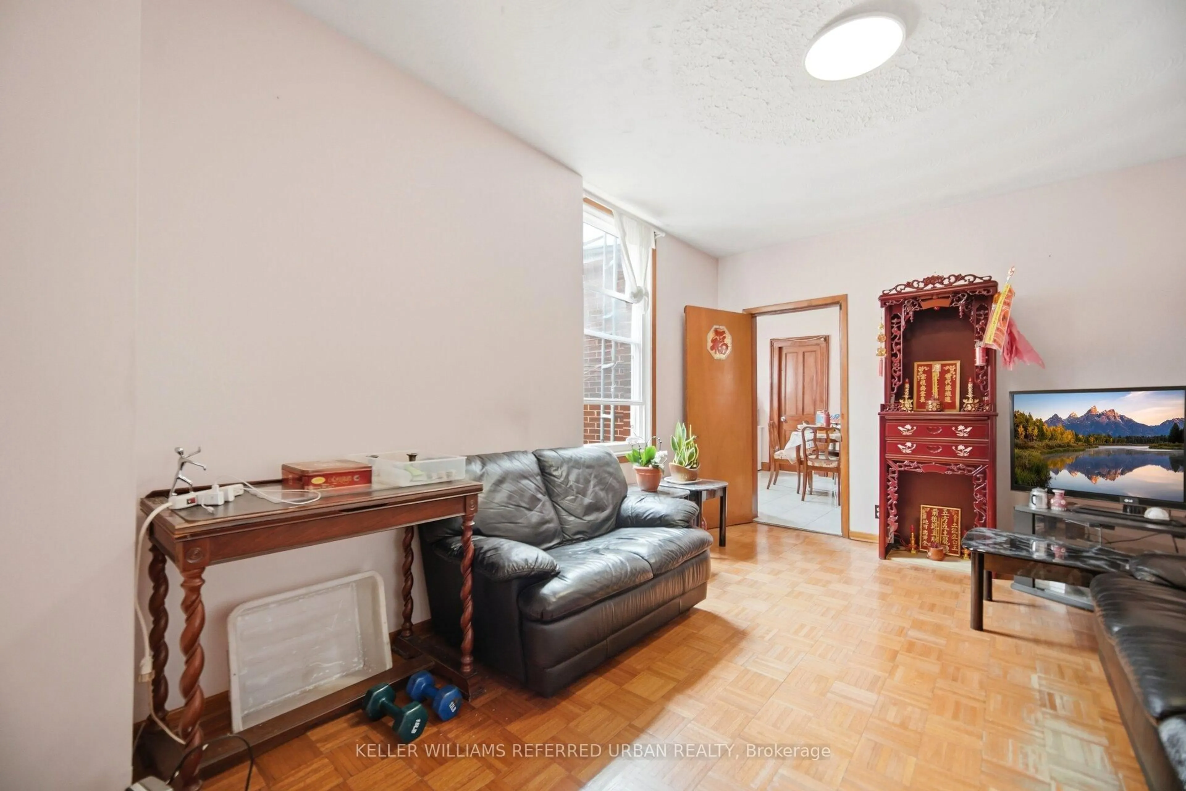 Unknown for 174 Lansdowne Ave, Toronto Ontario M6K 2V9