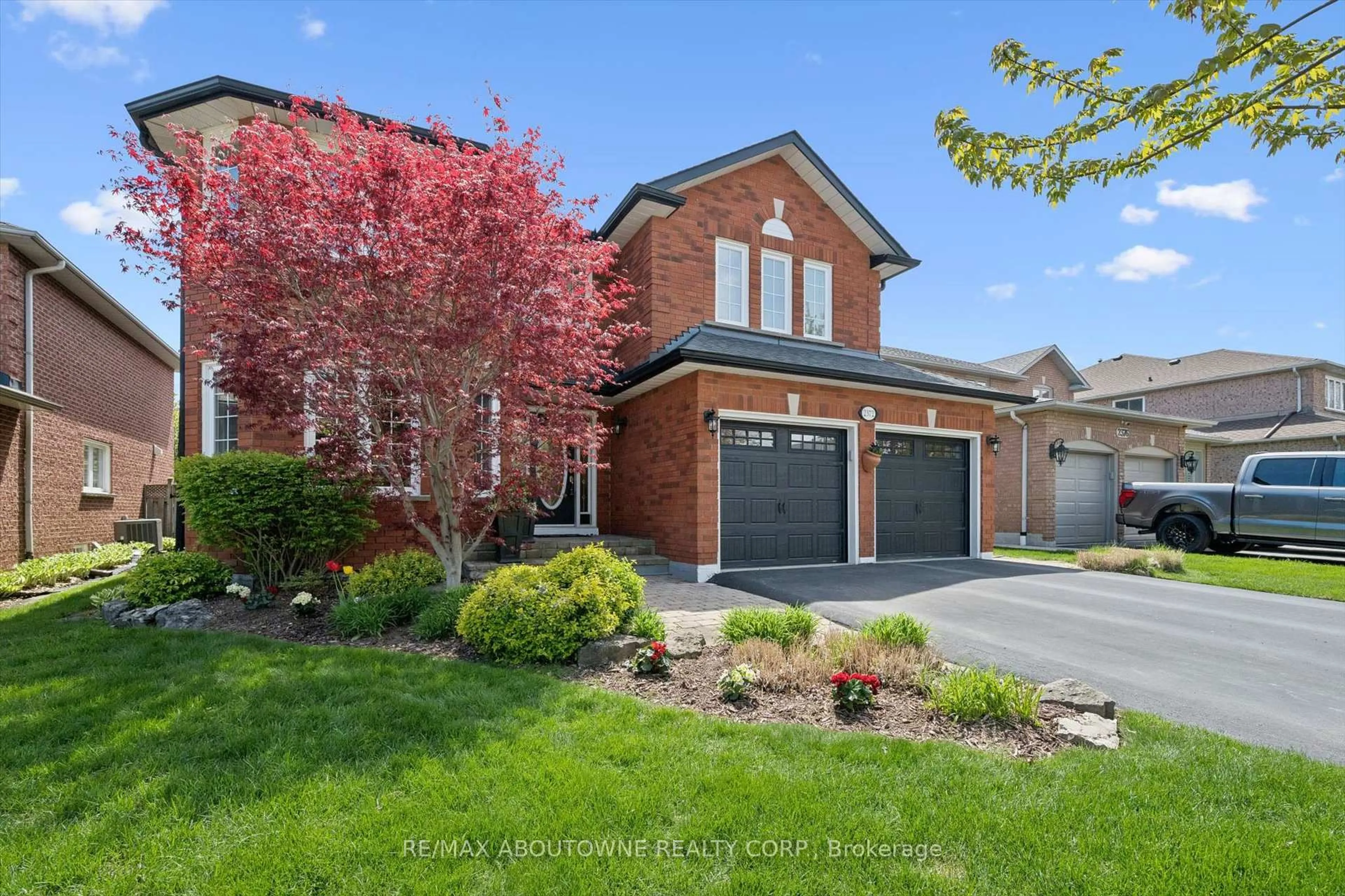 Home with brick exterior material, street for 2372 Saugeen Rd, Oakville Ontario L6H 5X9