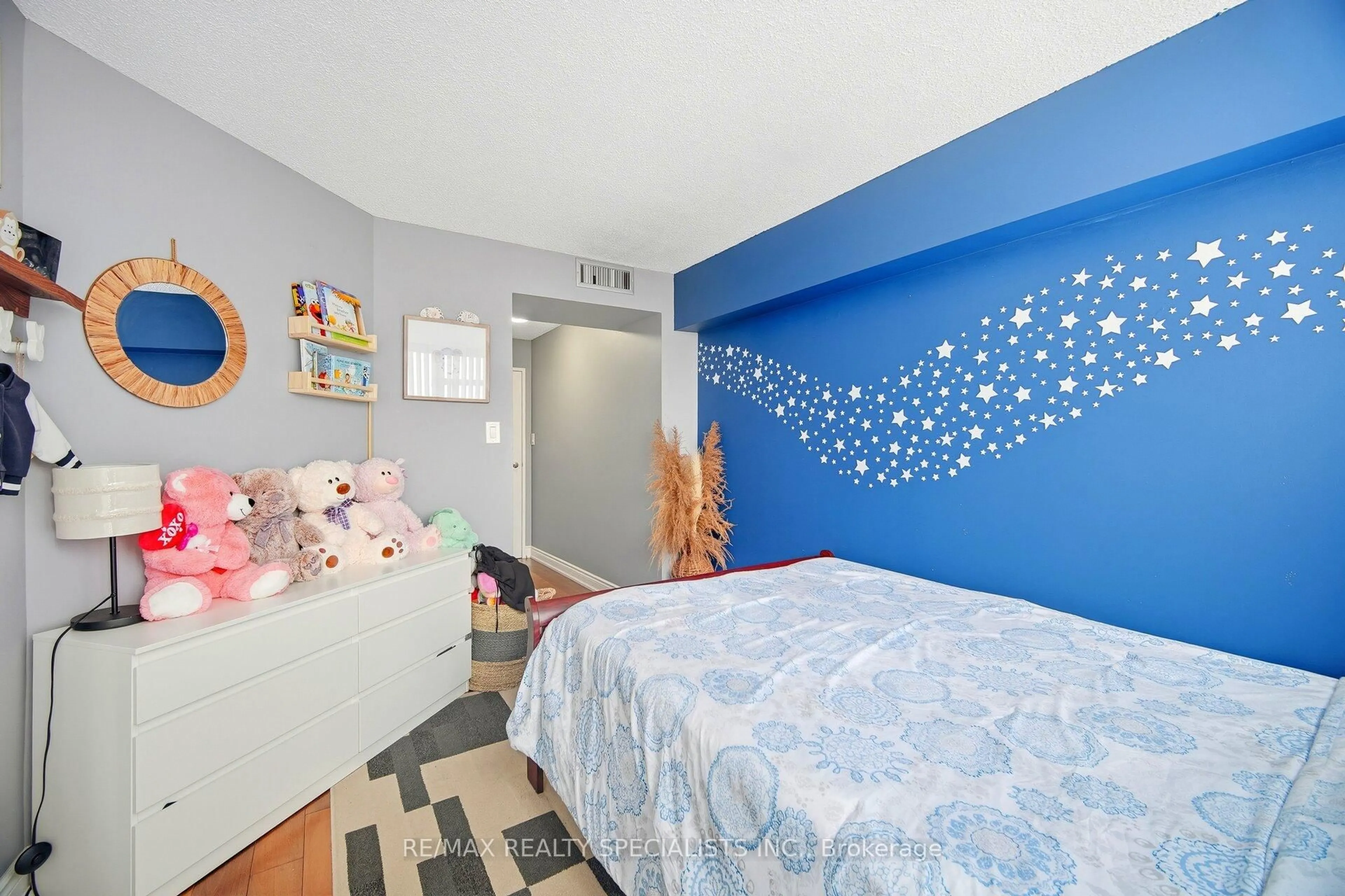 Bedroom with bed, unknown for 1 Rowntree Rd #611, Toronto Ontario M9V 5G7