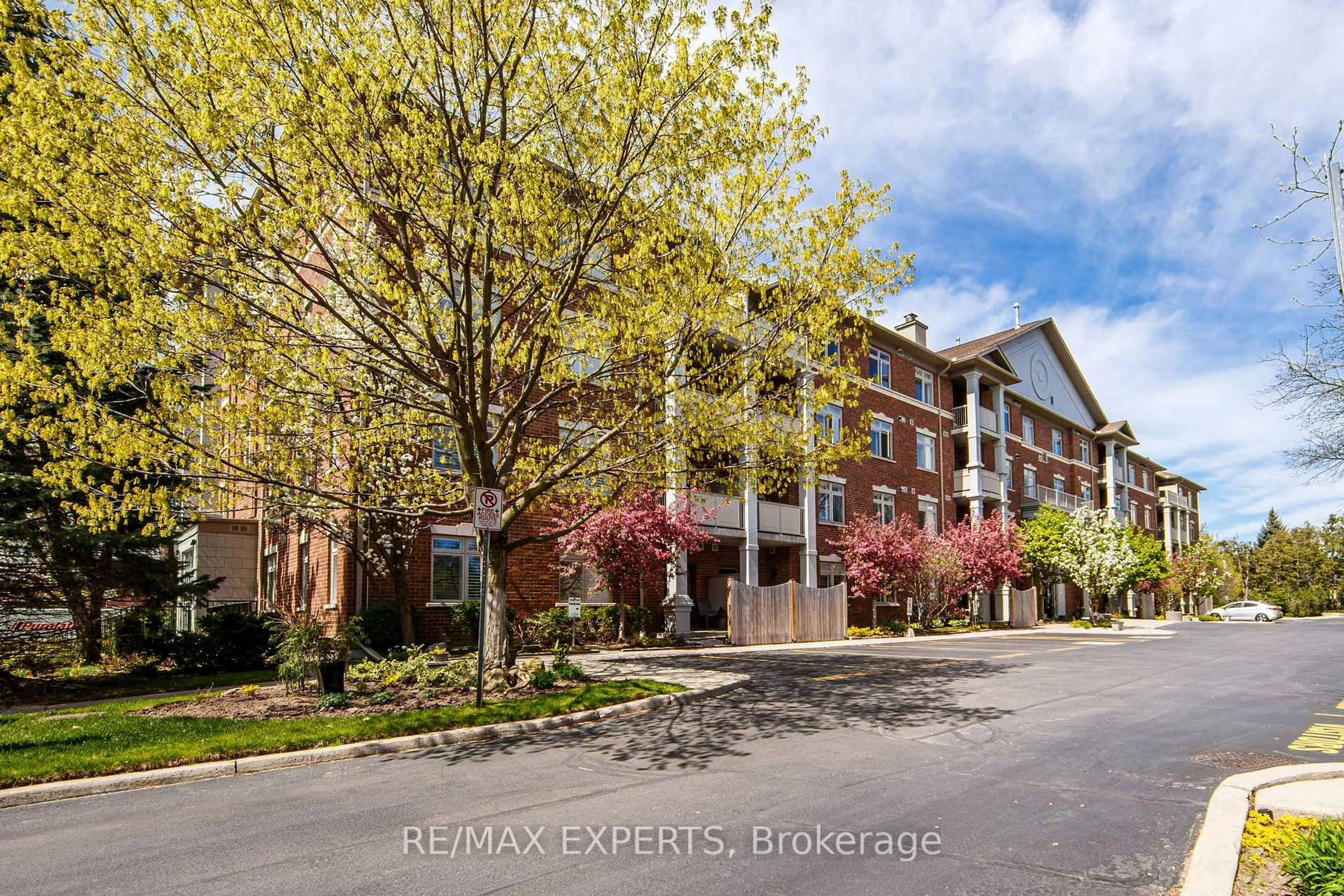 Unknown for 391 Plains Rd #102, Burlington Ontario L7T 4M2