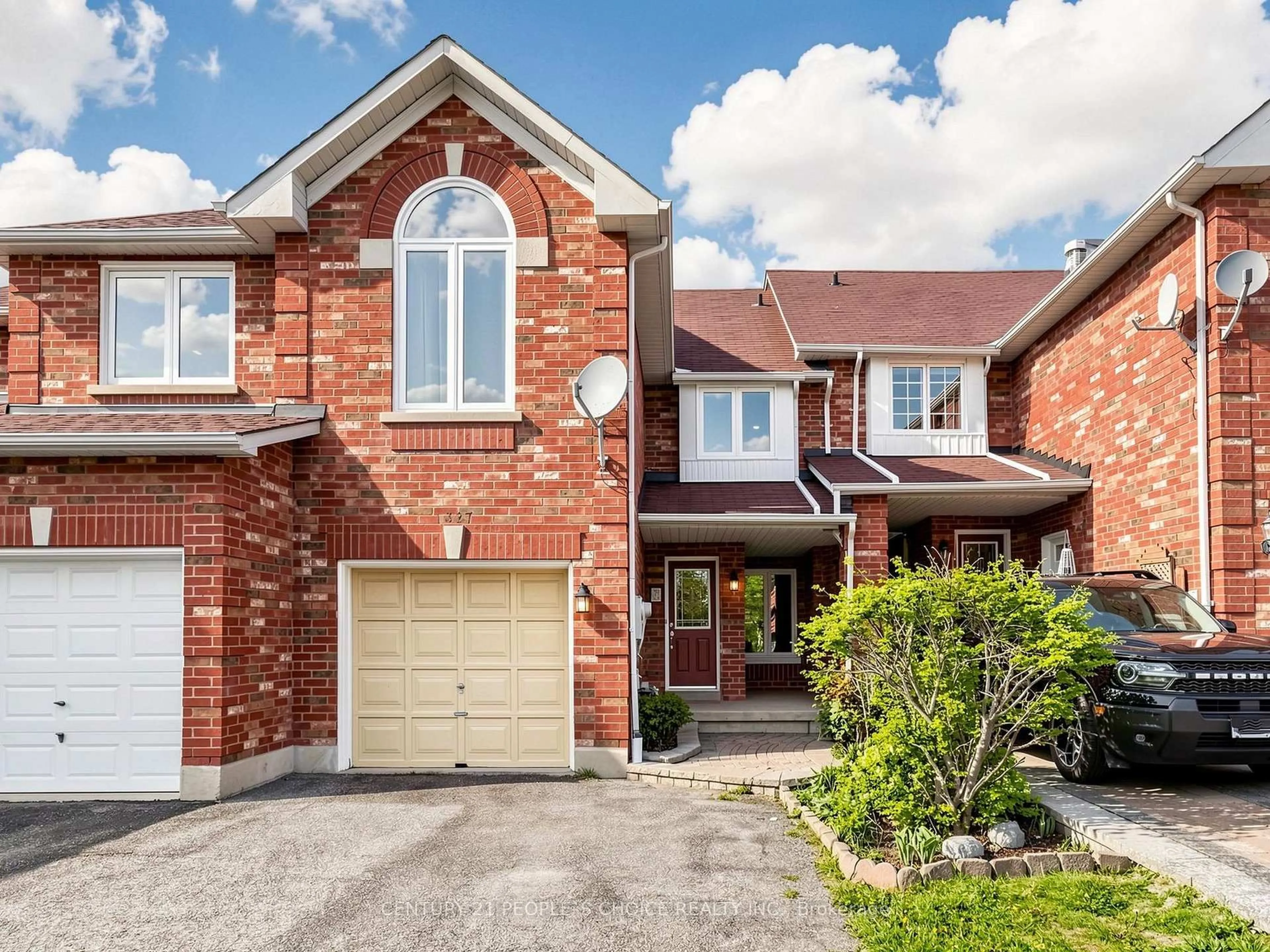 Home with brick exterior material, street for 1327 Killaby Dr, Mississauga Ontario L5V 2C3