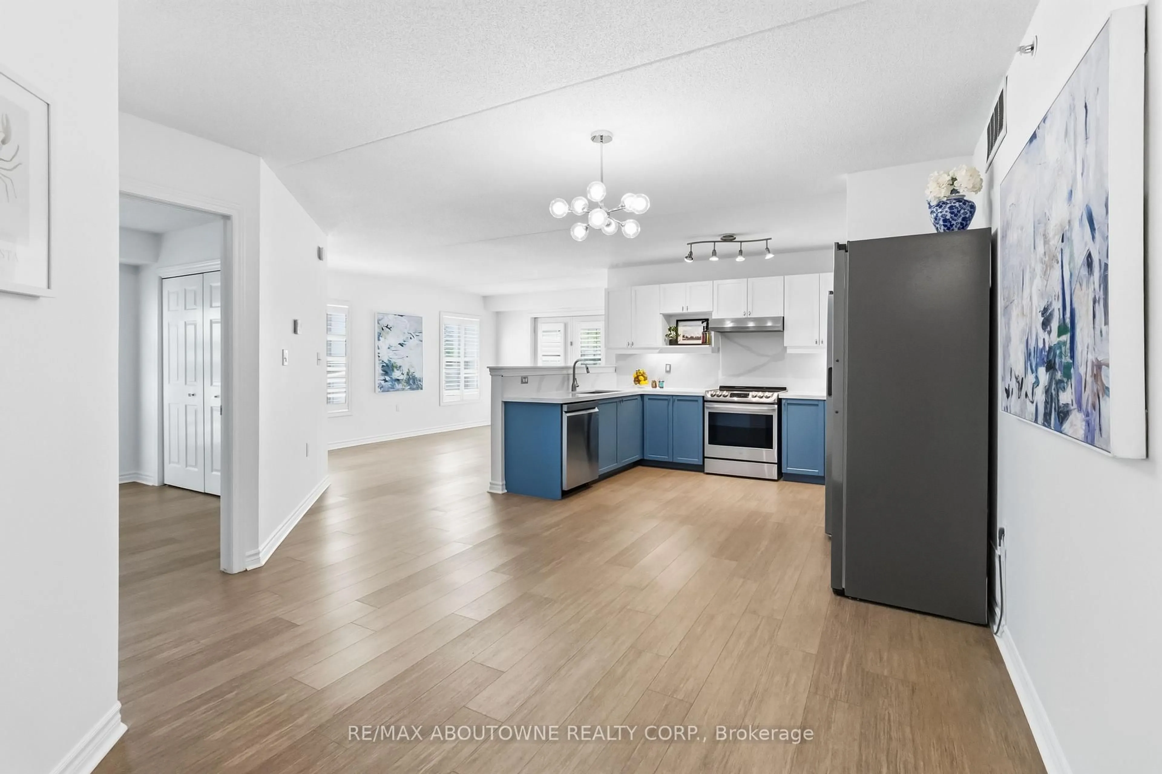 Open concept kitchen, unknown for 1340 Main St #113, Milton Ontario L9T 7S6