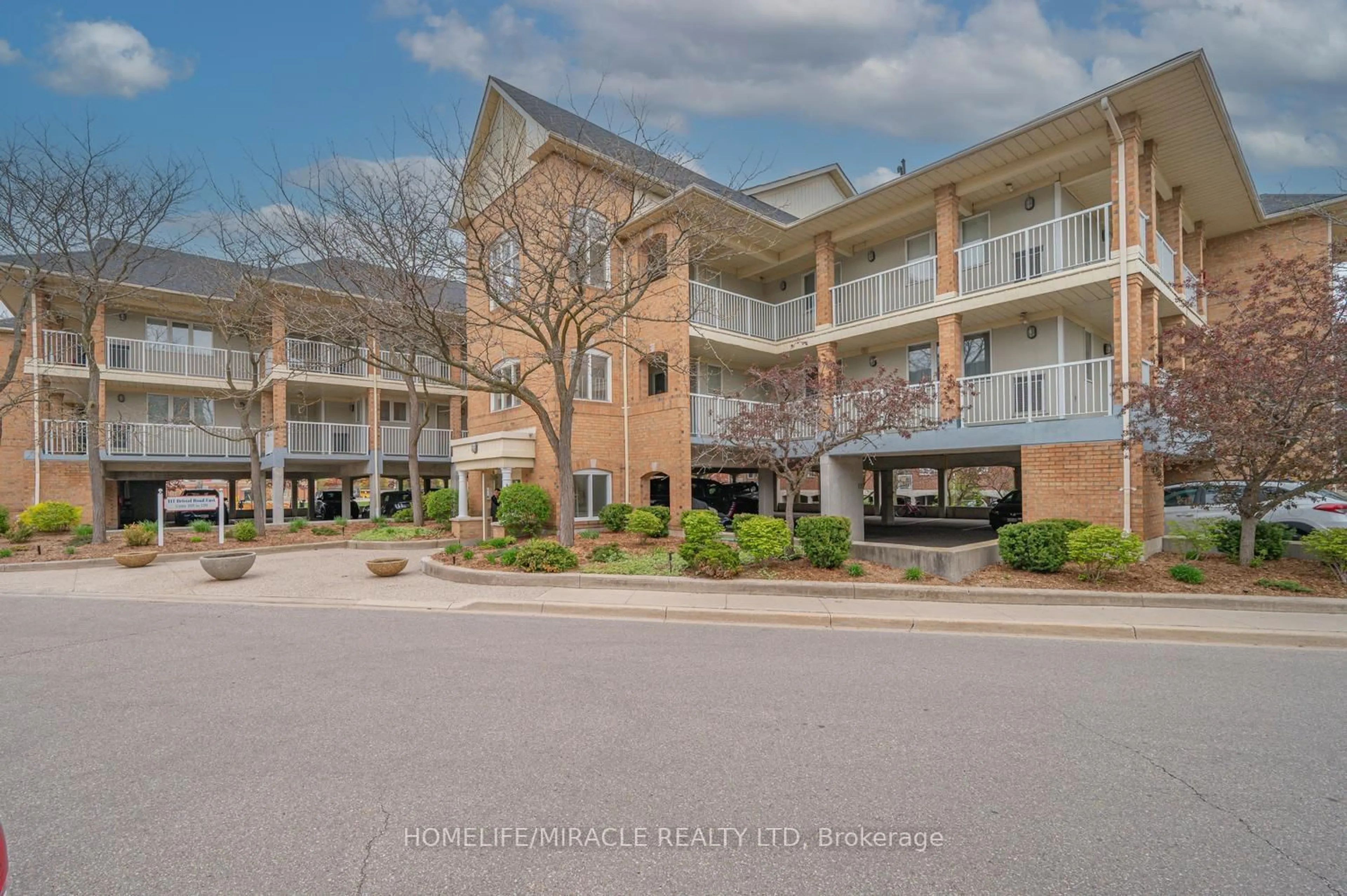 Unknown for 111 Bristol Rd #116, Mississauga Ontario L4Z 3P6