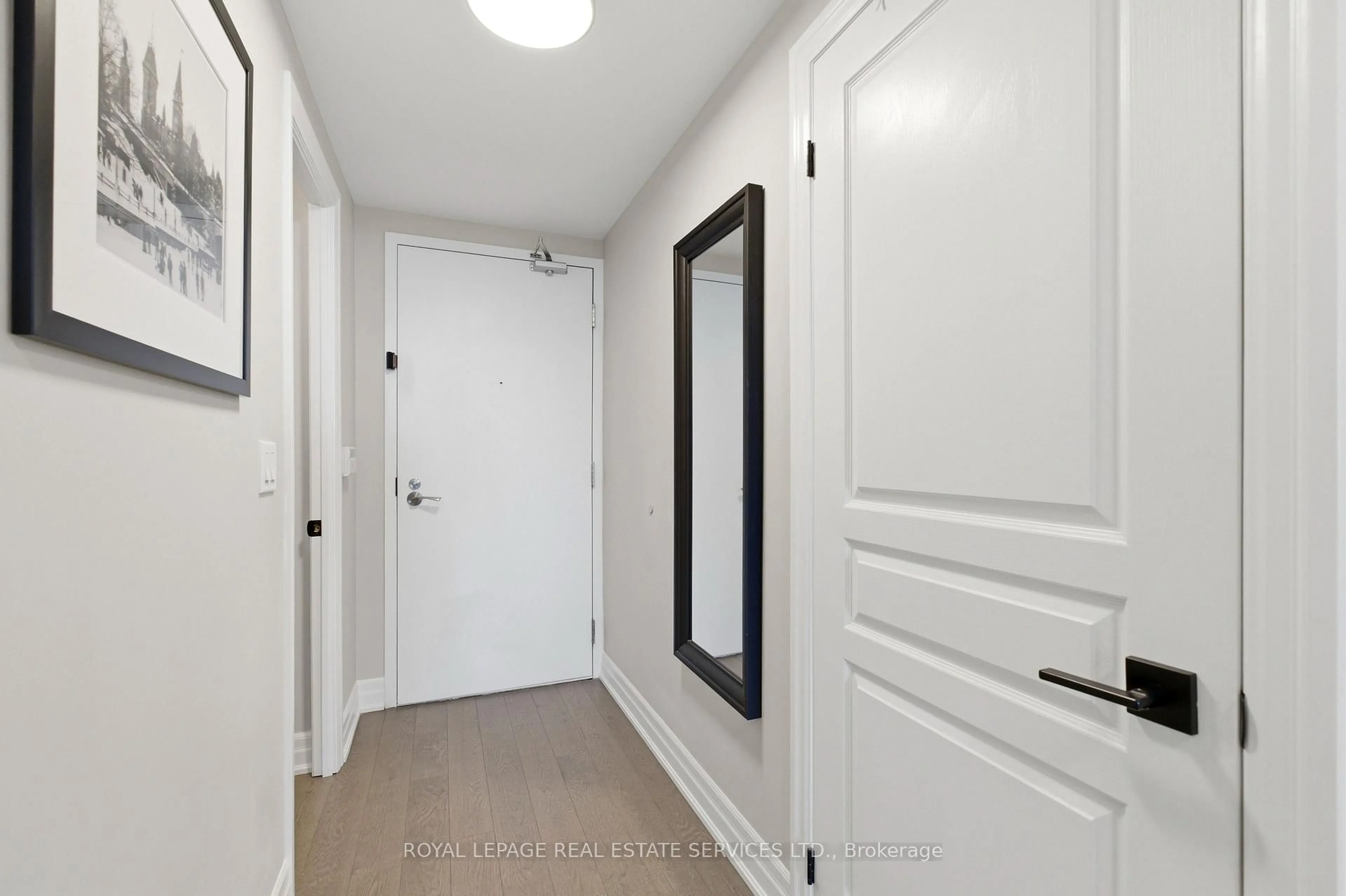 Indoor entryway for 2230 Lake Shore Blvd #1506, Toronto Ontario M8V 0B2