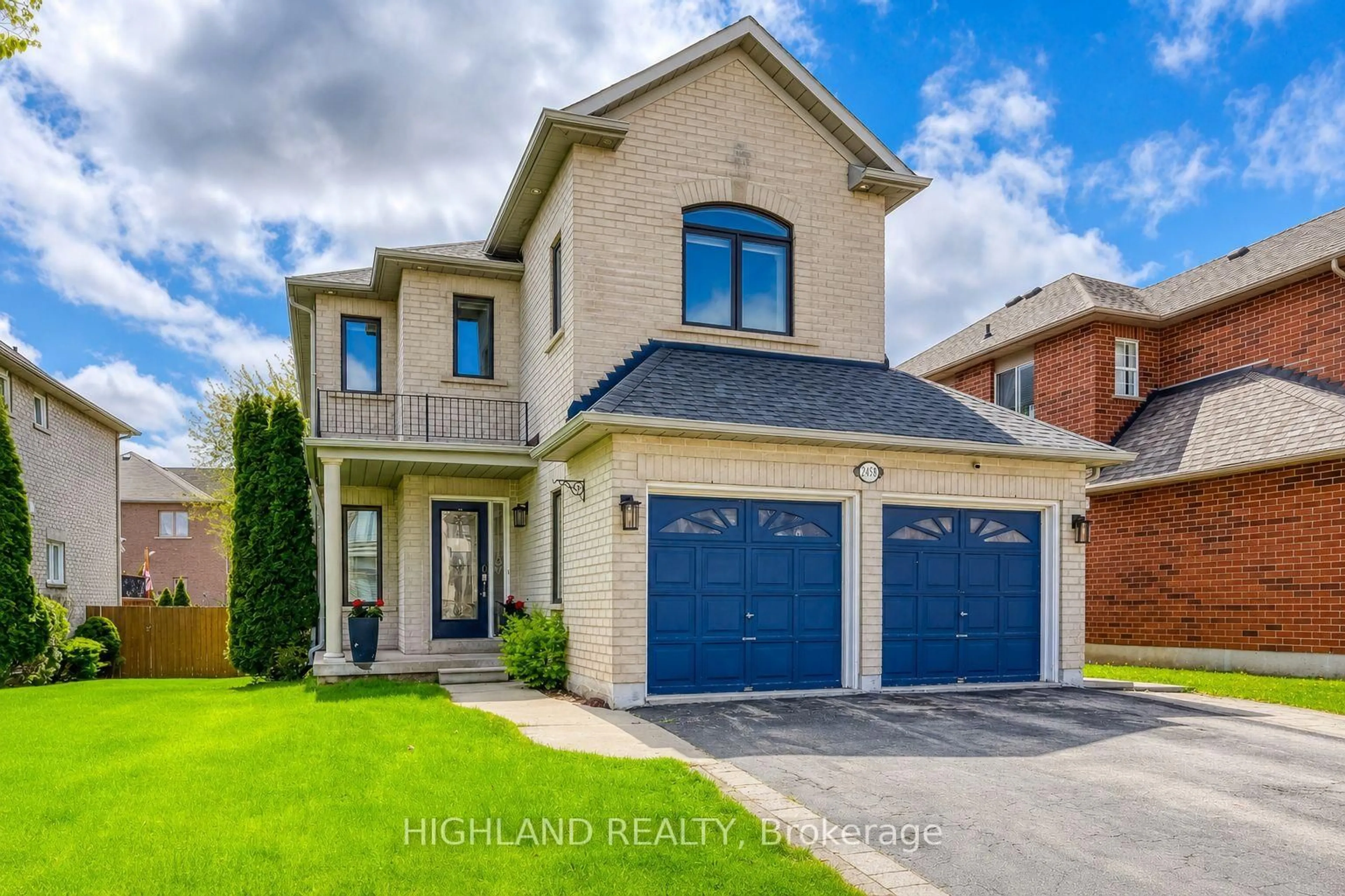 Home with brick exterior material, street for 2458 NICHOLS Dr, Oakville Ontario L6H 6Y5
