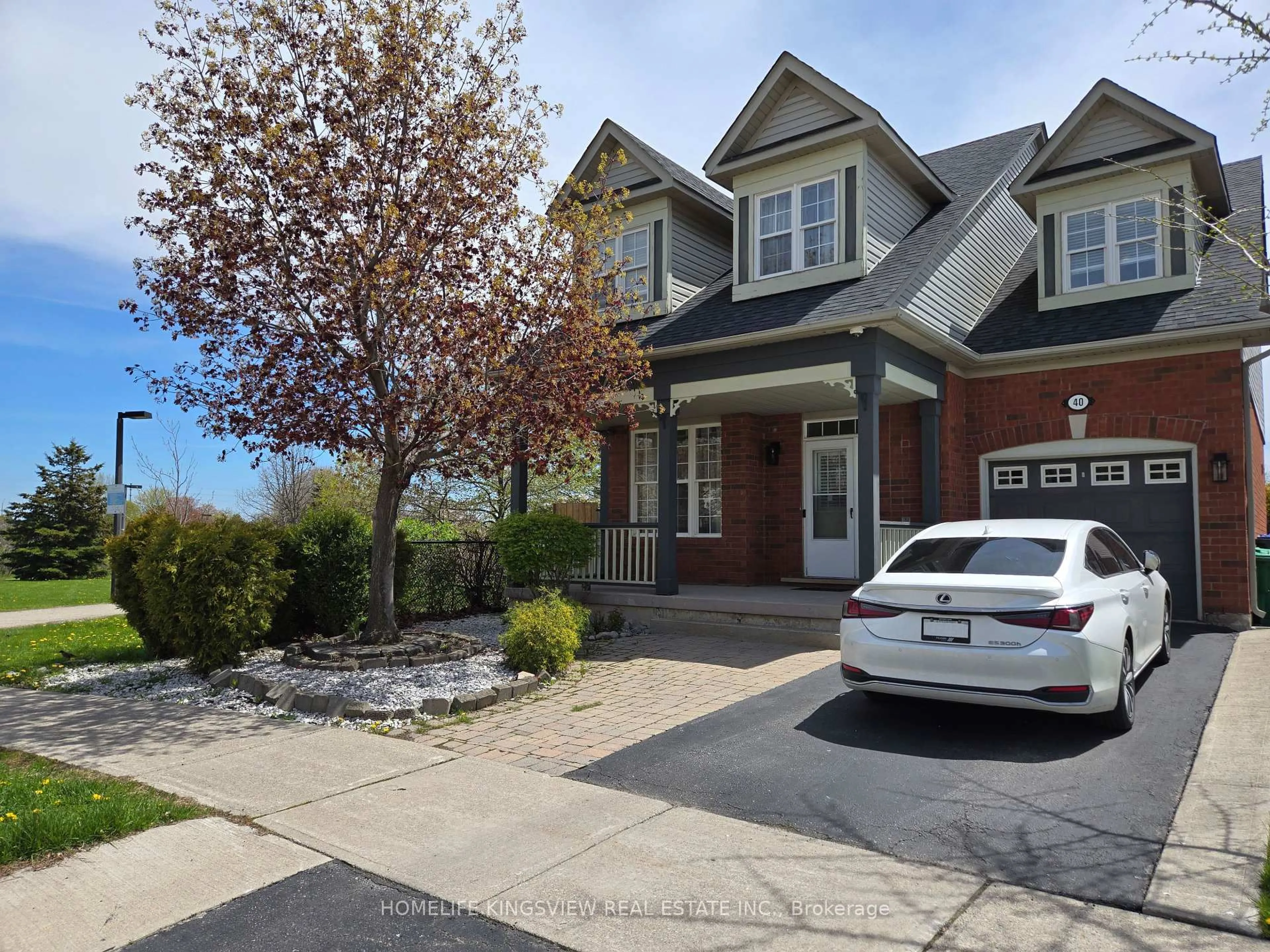 Home with brick exterior material, street for 40 Vista Green Cres, Brampton Ontario L7A 2S3