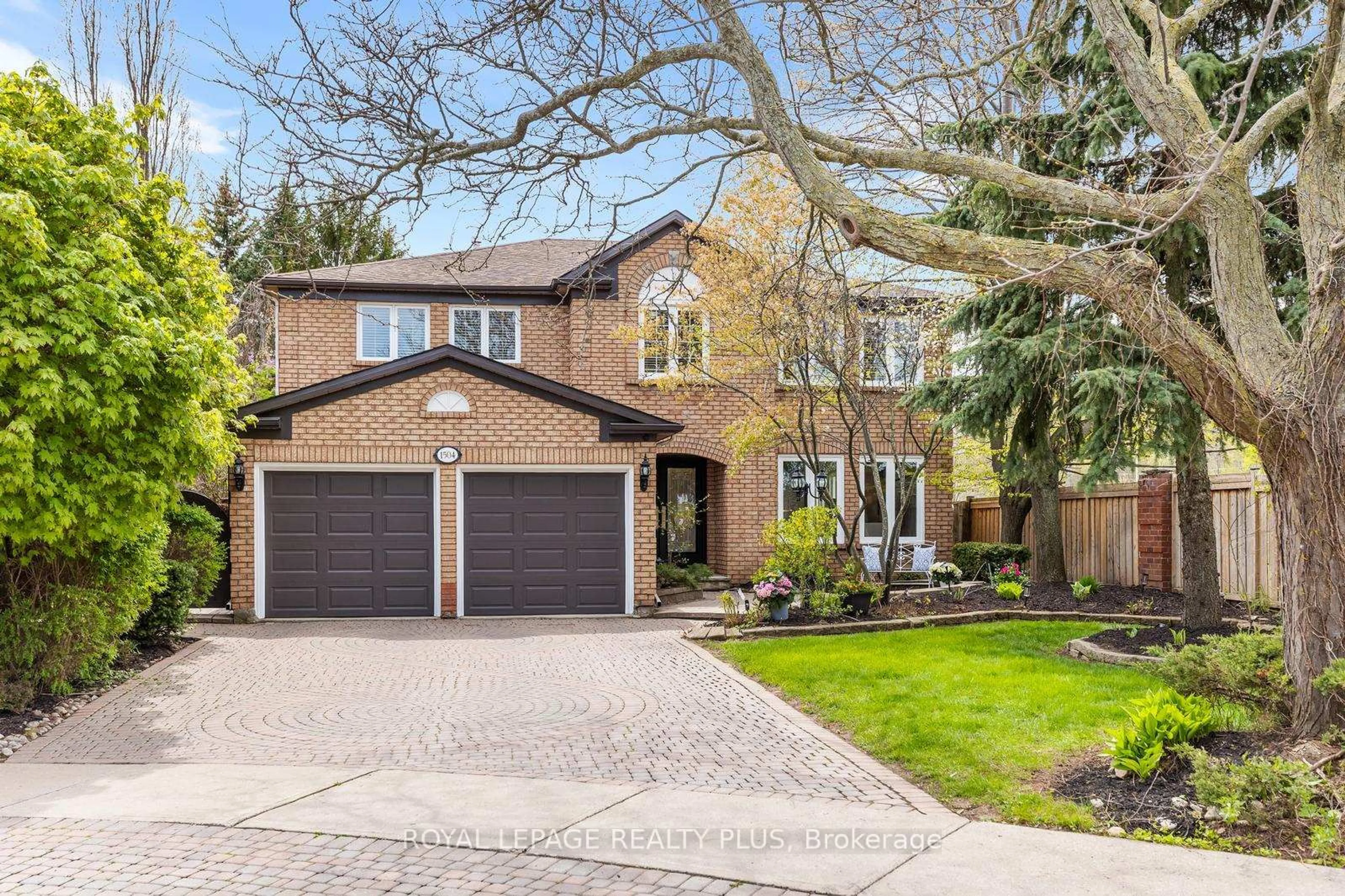 Home with brick exterior material, street for 1504 Tanner Crt, Oakville Ontario L6M 2Z3