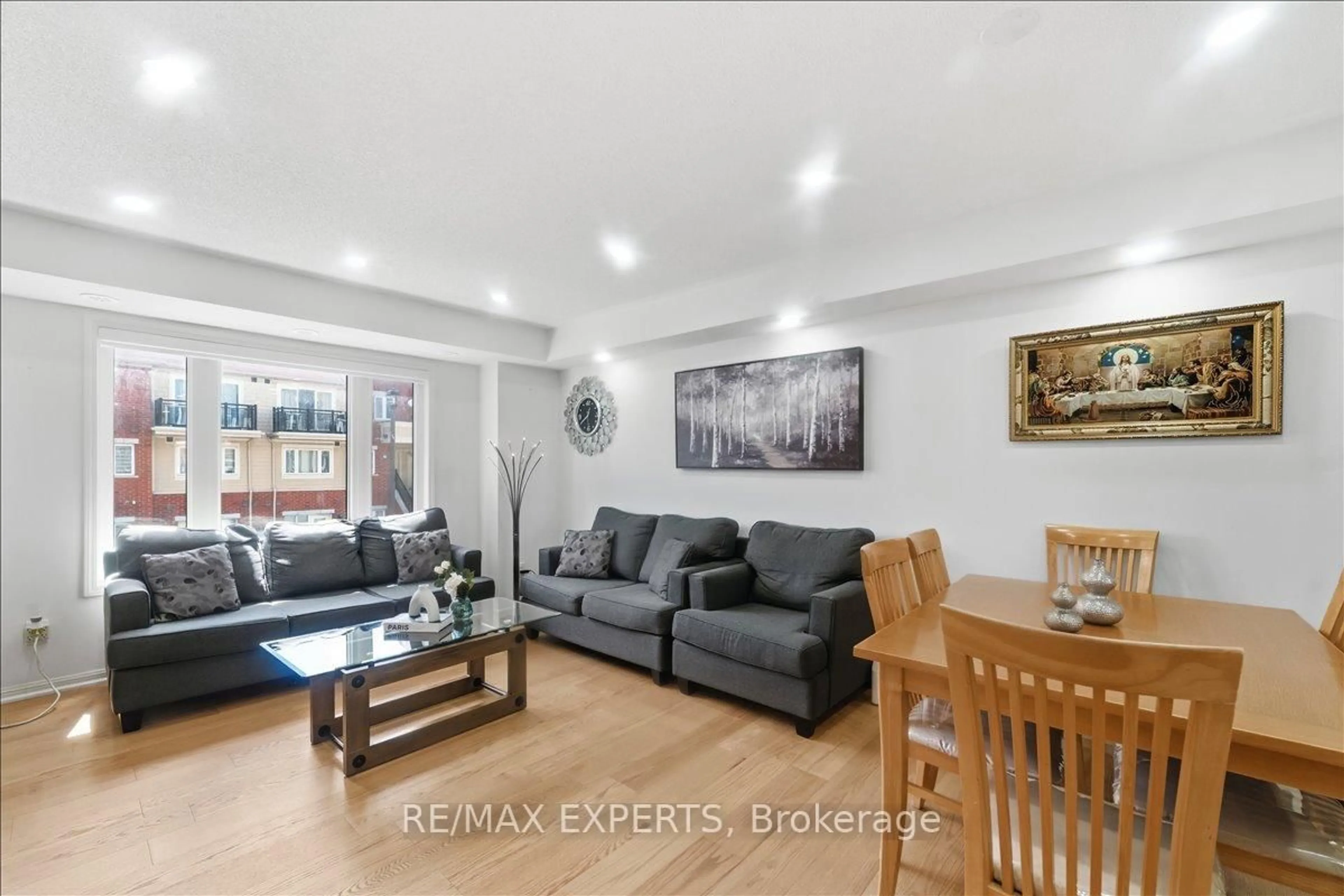 Living room with furniture, unknown for 250 Sunny Meadow Blvd #218, Brampton Ontario L6R 3Y7