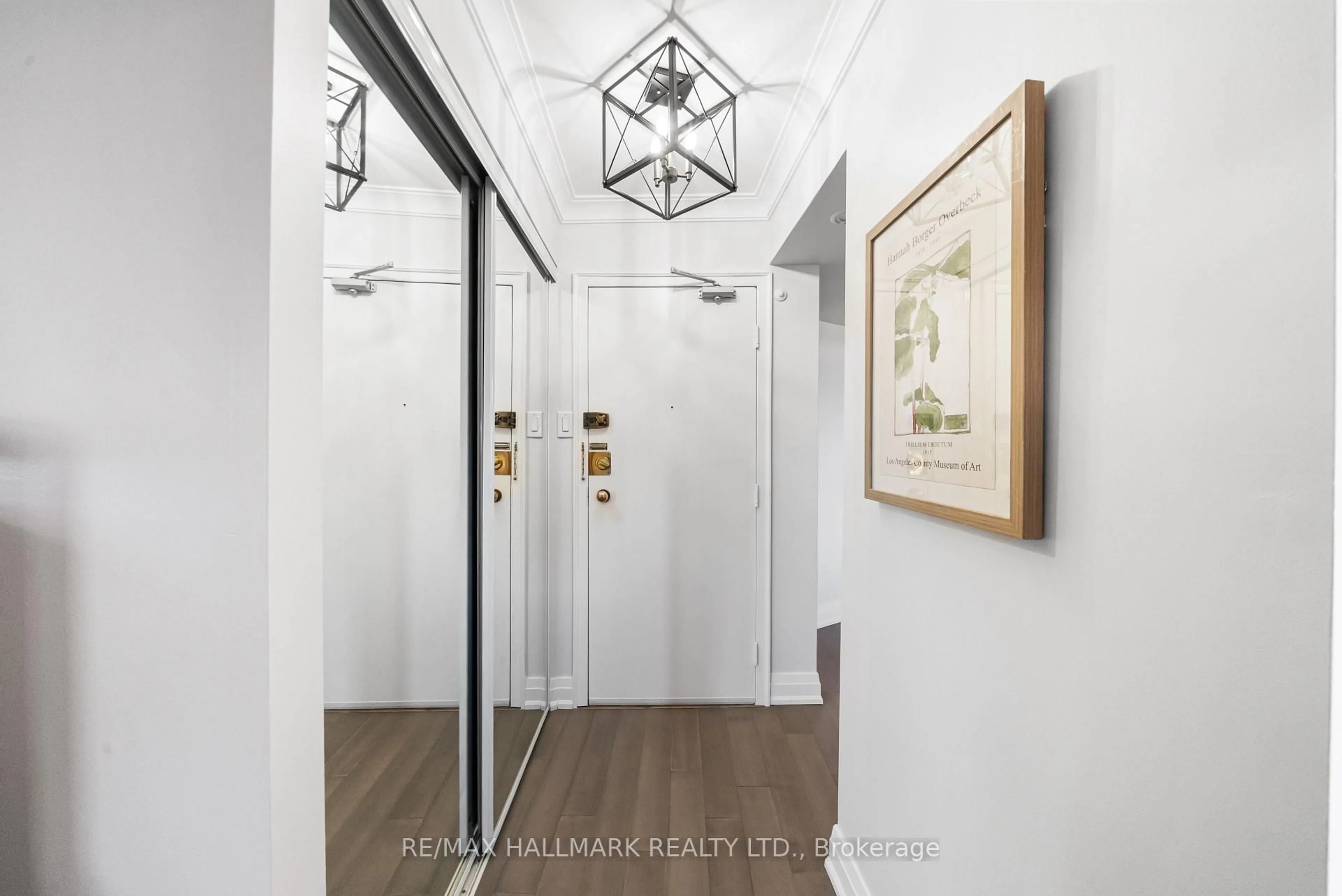 Indoor entryway for 296 Mill Rd #PH1, Toronto Ontario M9C 4X8