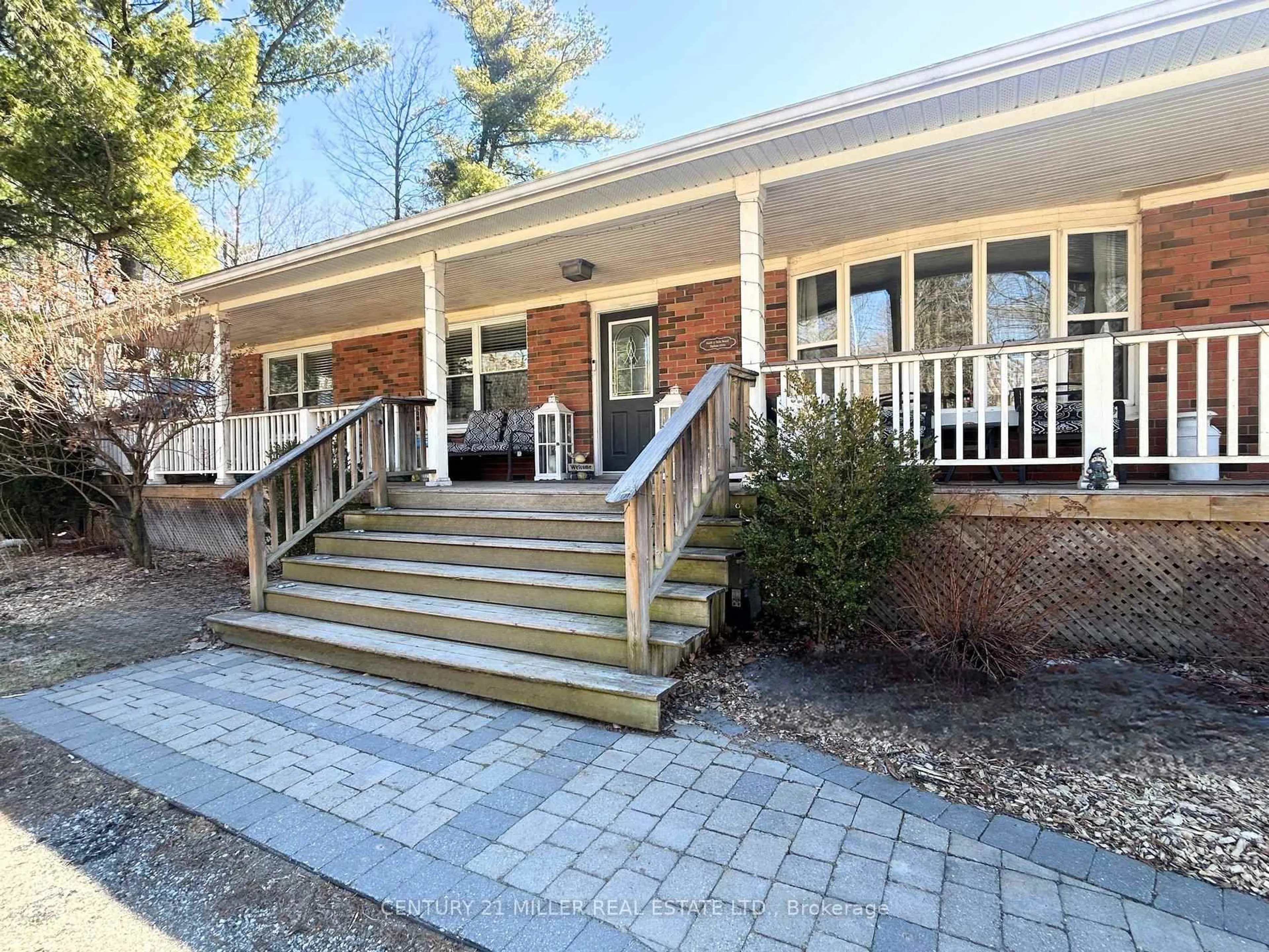 Home with brick exterior material, street for 6508 17 Sdrd, Halton Hills Ontario L7J 2M1