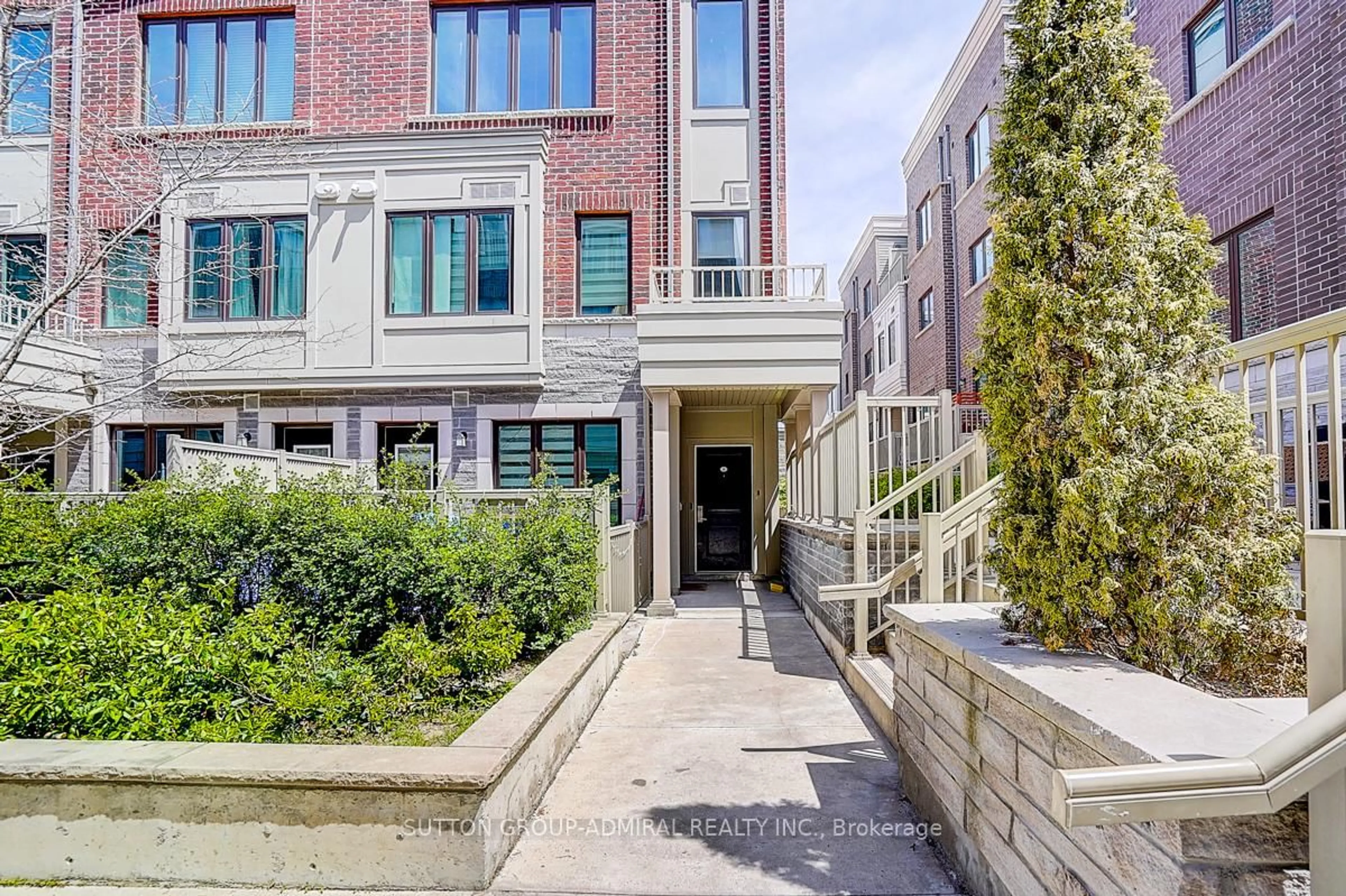 Home with brick exterior material, street for 85 Eastwood Park Gdns #18, Toronto Ontario M8W 0B9