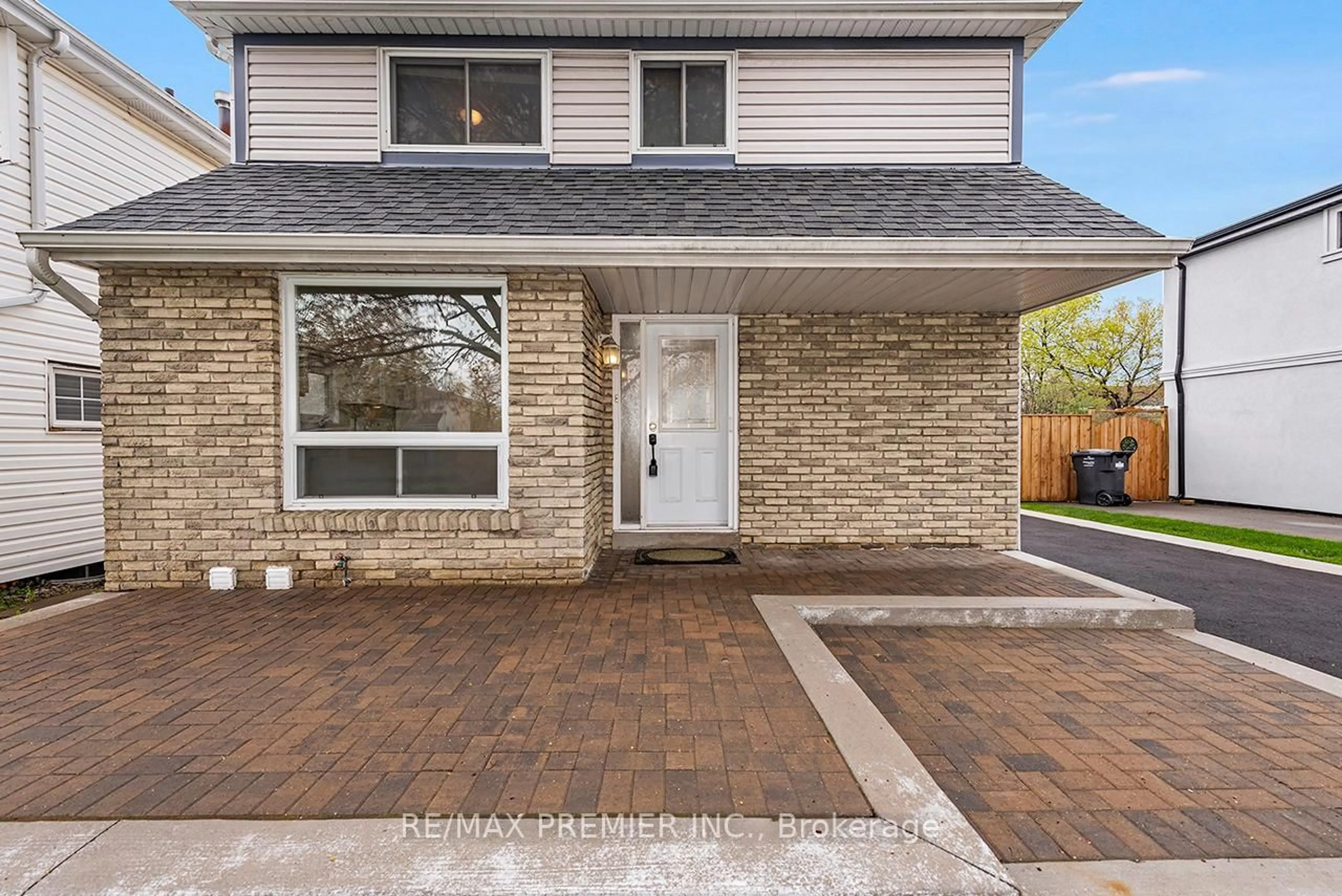 Home with brick exterior material, street for 261 Leavens Crt, Caledon Ontario L7E 2A8