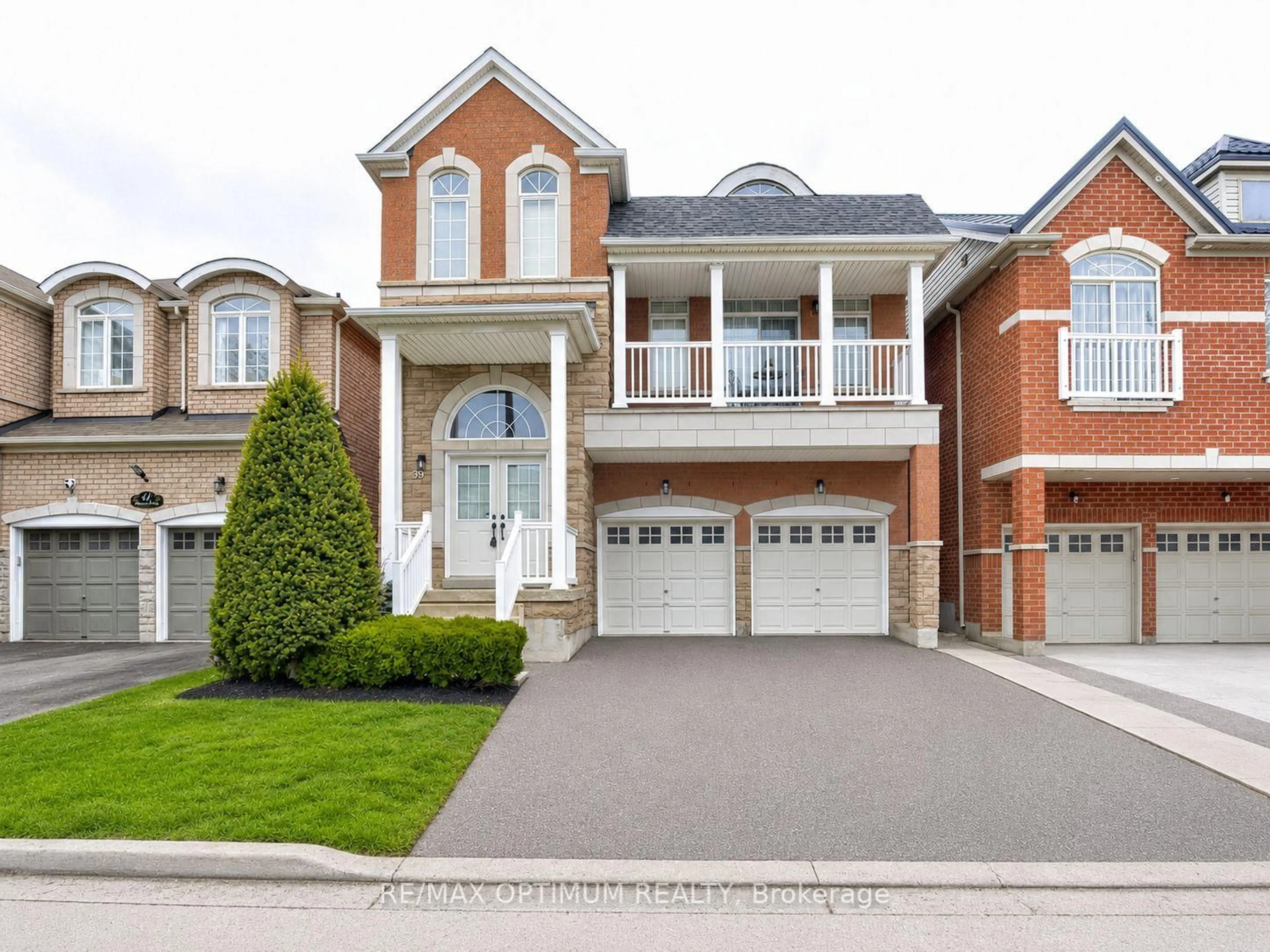 Home with brick exterior material, street for 39 Charcoal Way, Brampton Ontario L6Y 5P8