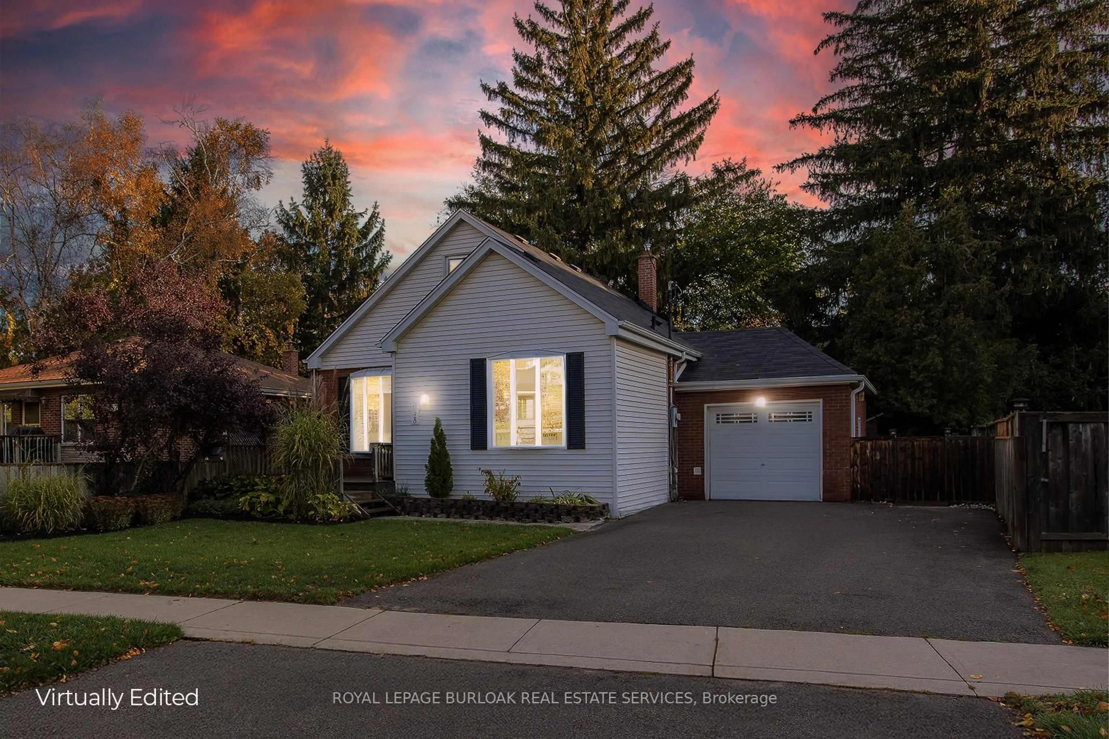 Unknown for 333 St Paul St, Burlington Ontario L7R 3K2