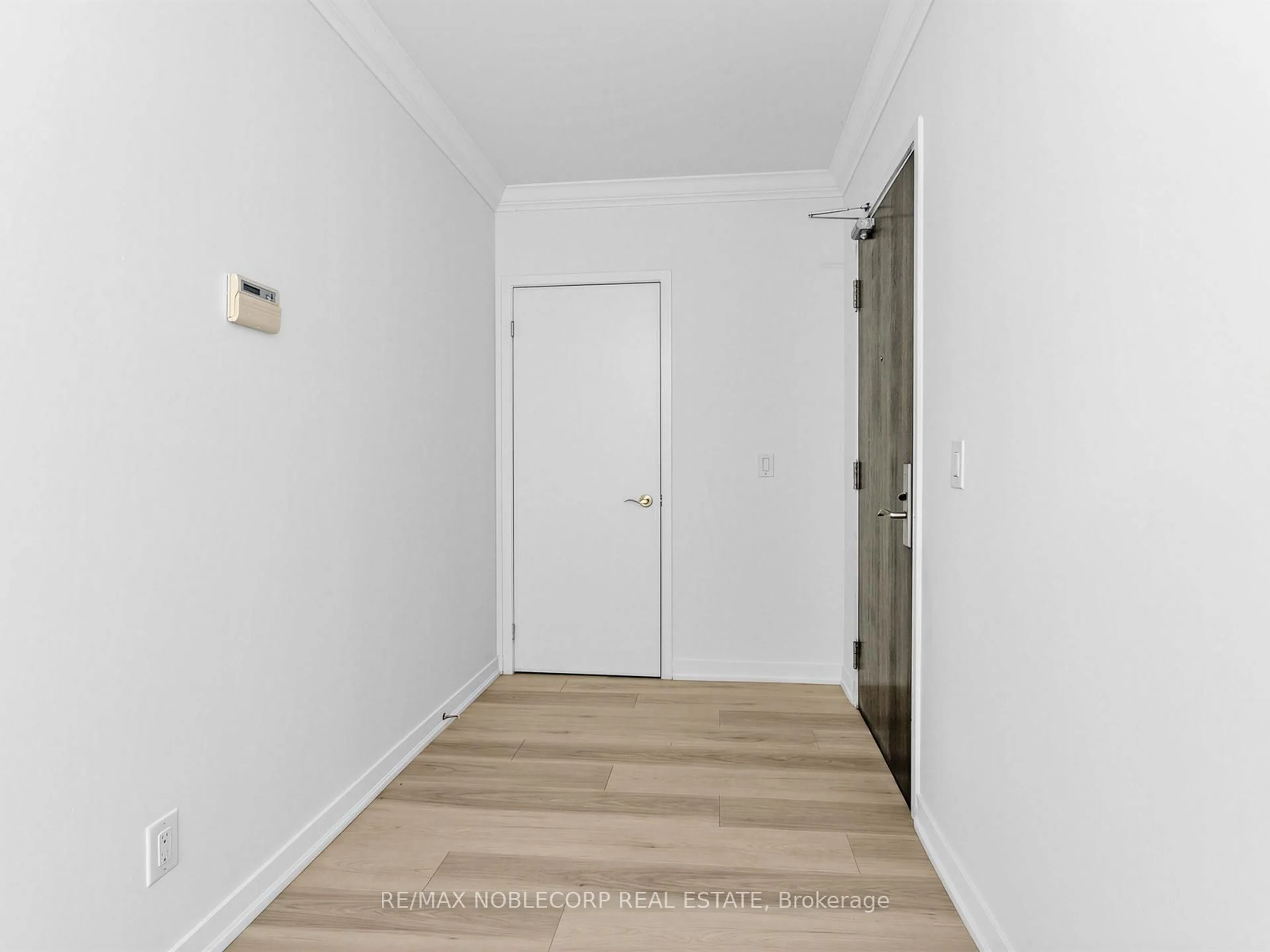 Unknown for 840 QUEENS PLATE Dr #1705, Toronto Ontario M9W 0E7