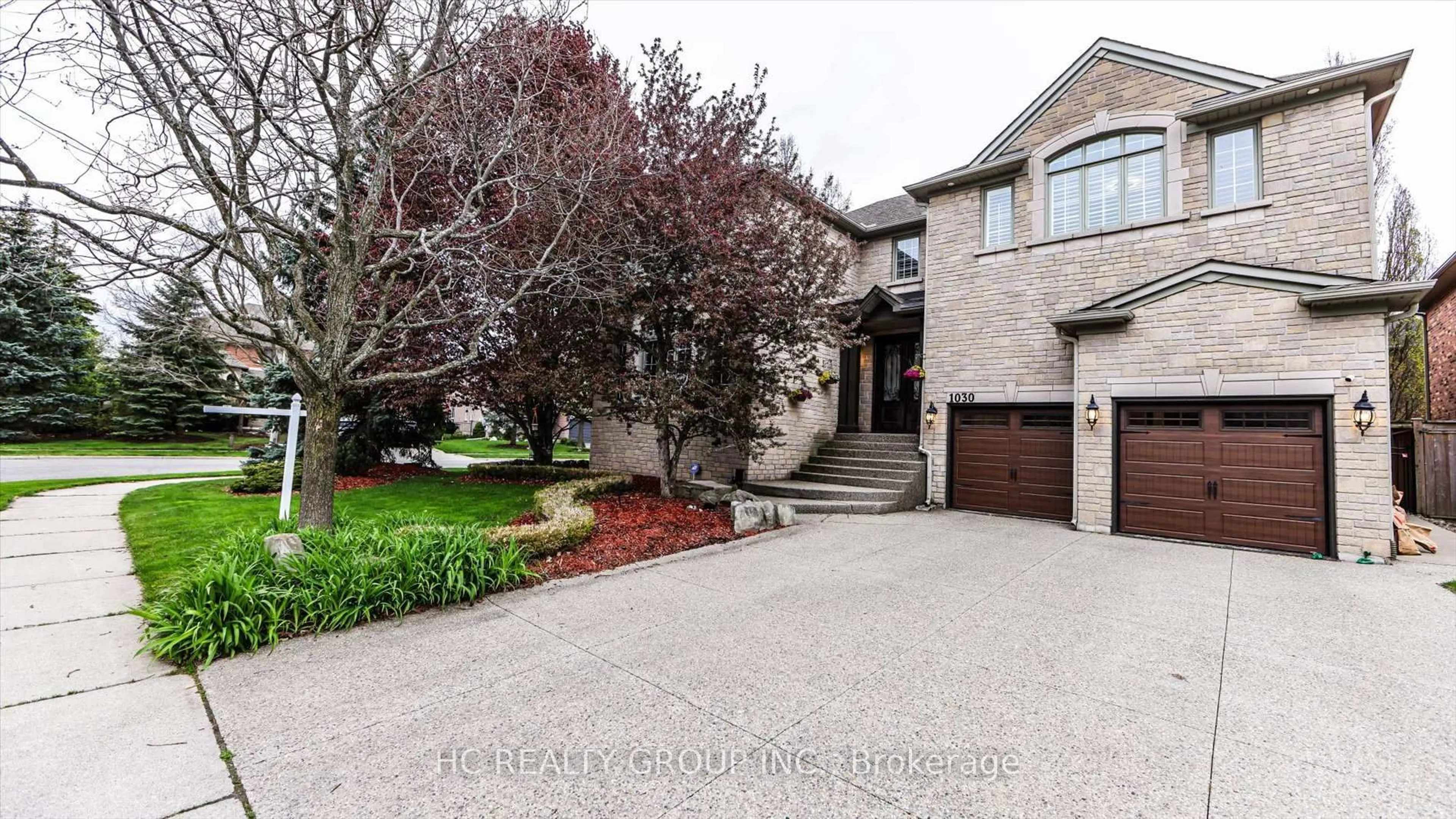 Unknown for 1030 Skyvalley Cres, Oakville Ontario L6M 3L2