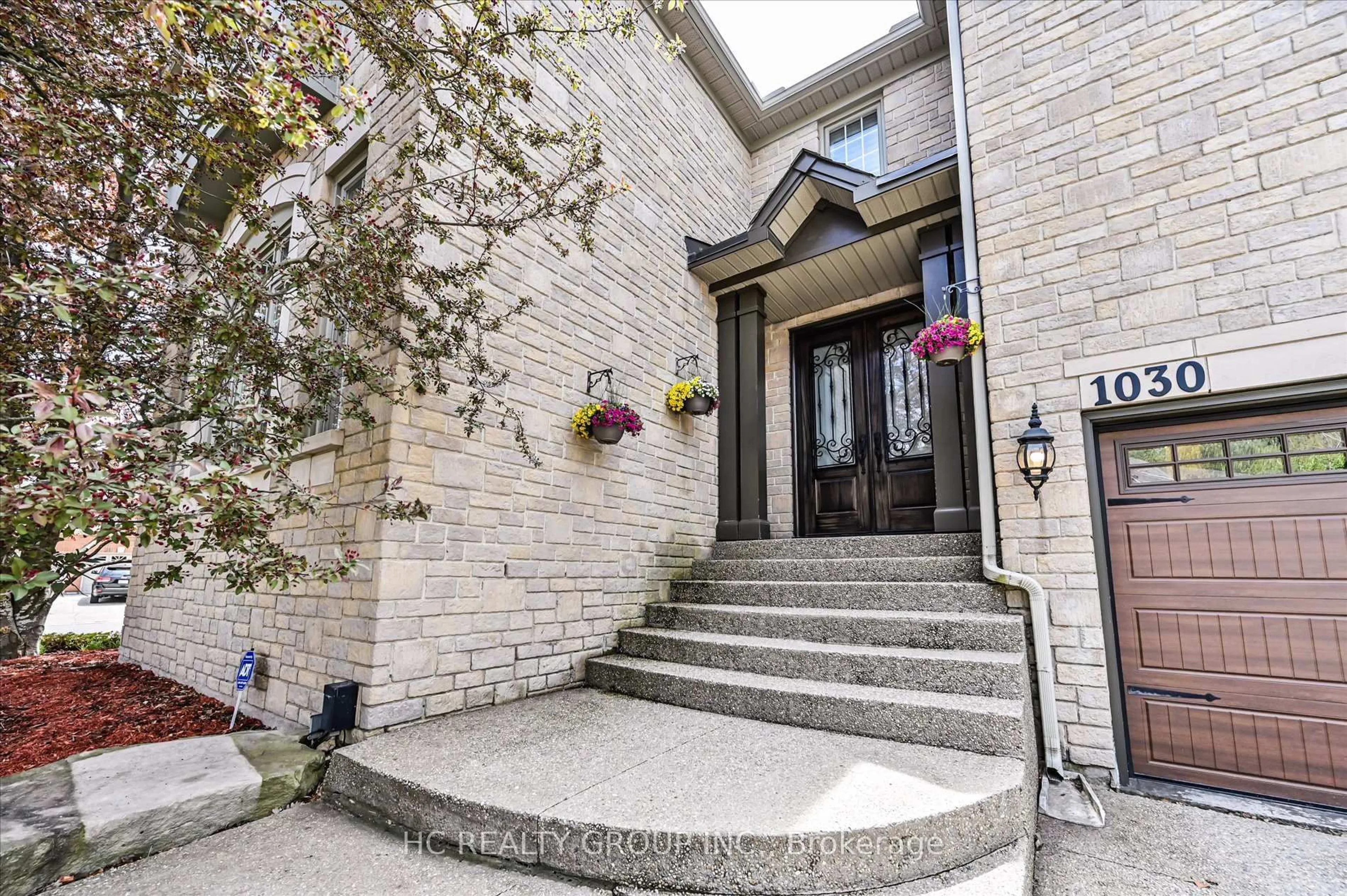 Unknown for 1030 Skyvalley Cres, Oakville Ontario L6M 3L2