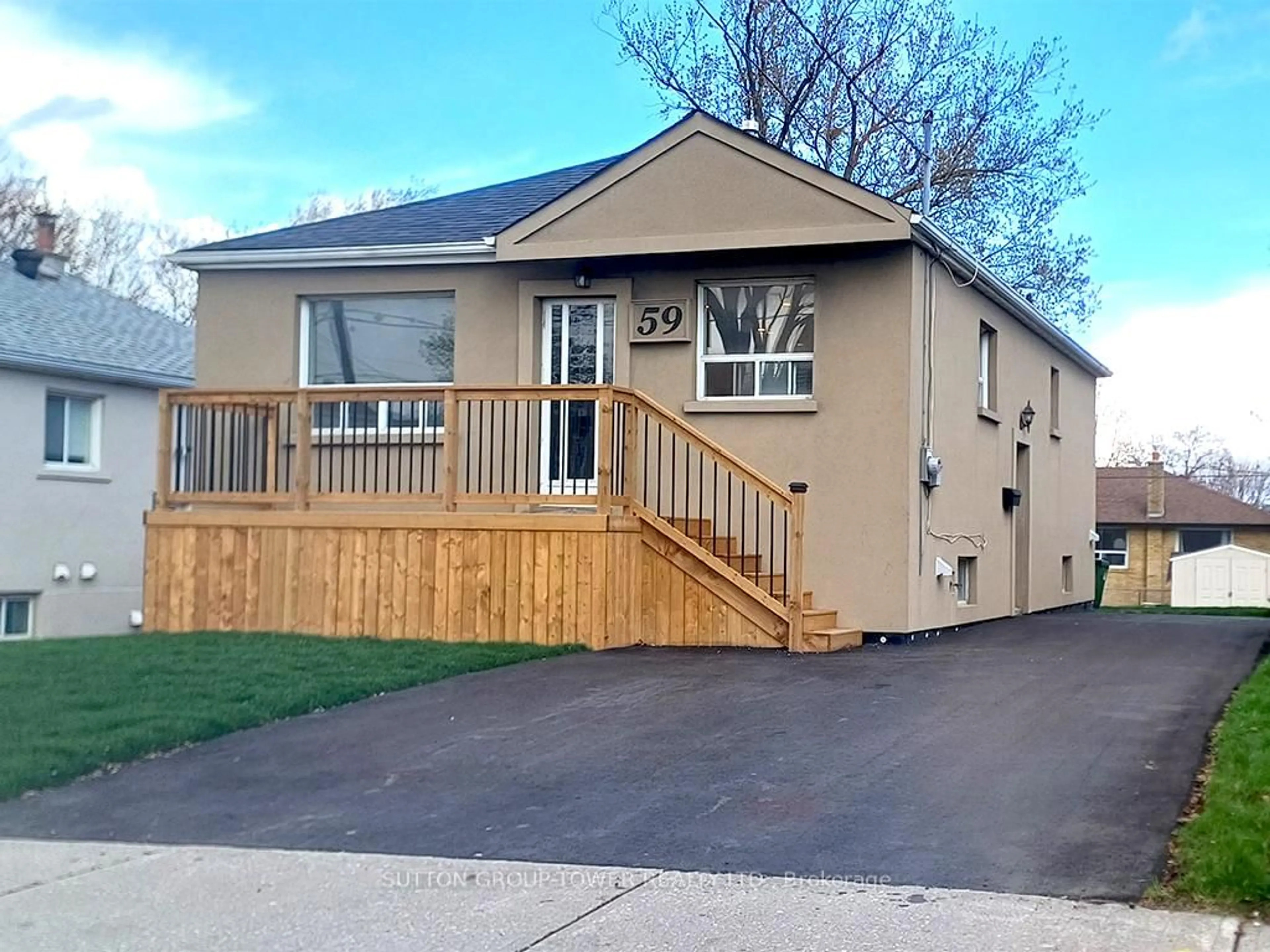 Home with vinyl exterior material, street for 59 Dalbeattie Ave, Toronto Ontario M9N 2Y6