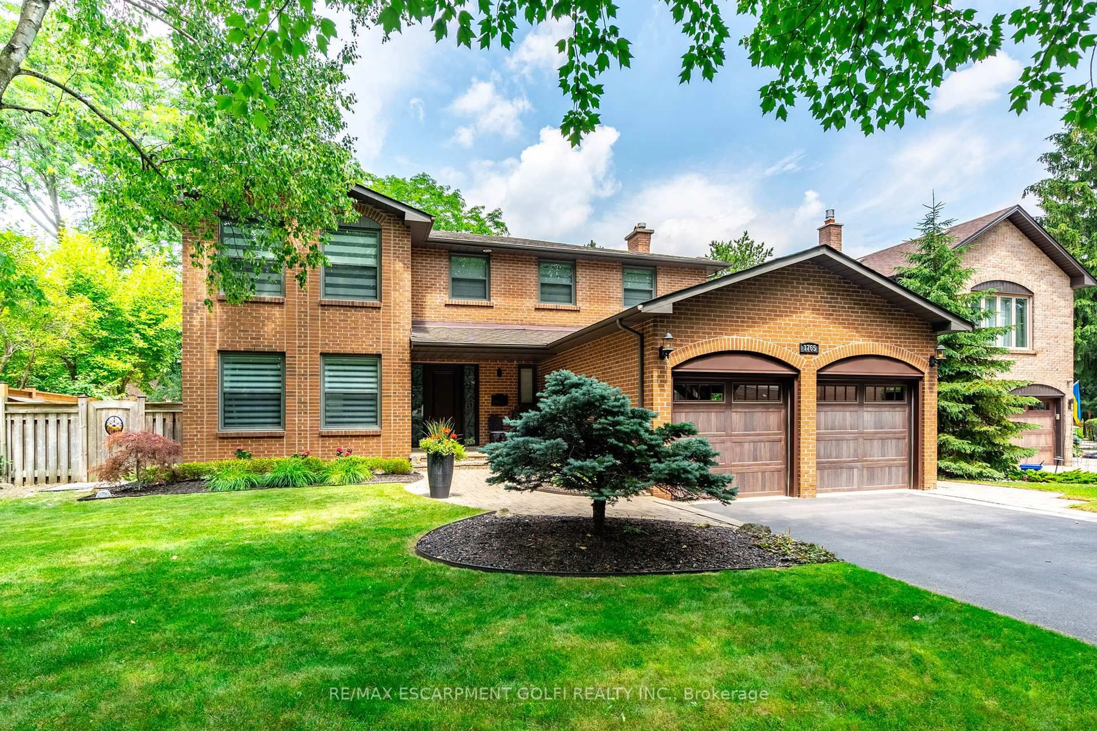 Home with brick exterior material, street for 1765 Featherston Crt, Mississauga Ontario L5L 3E2