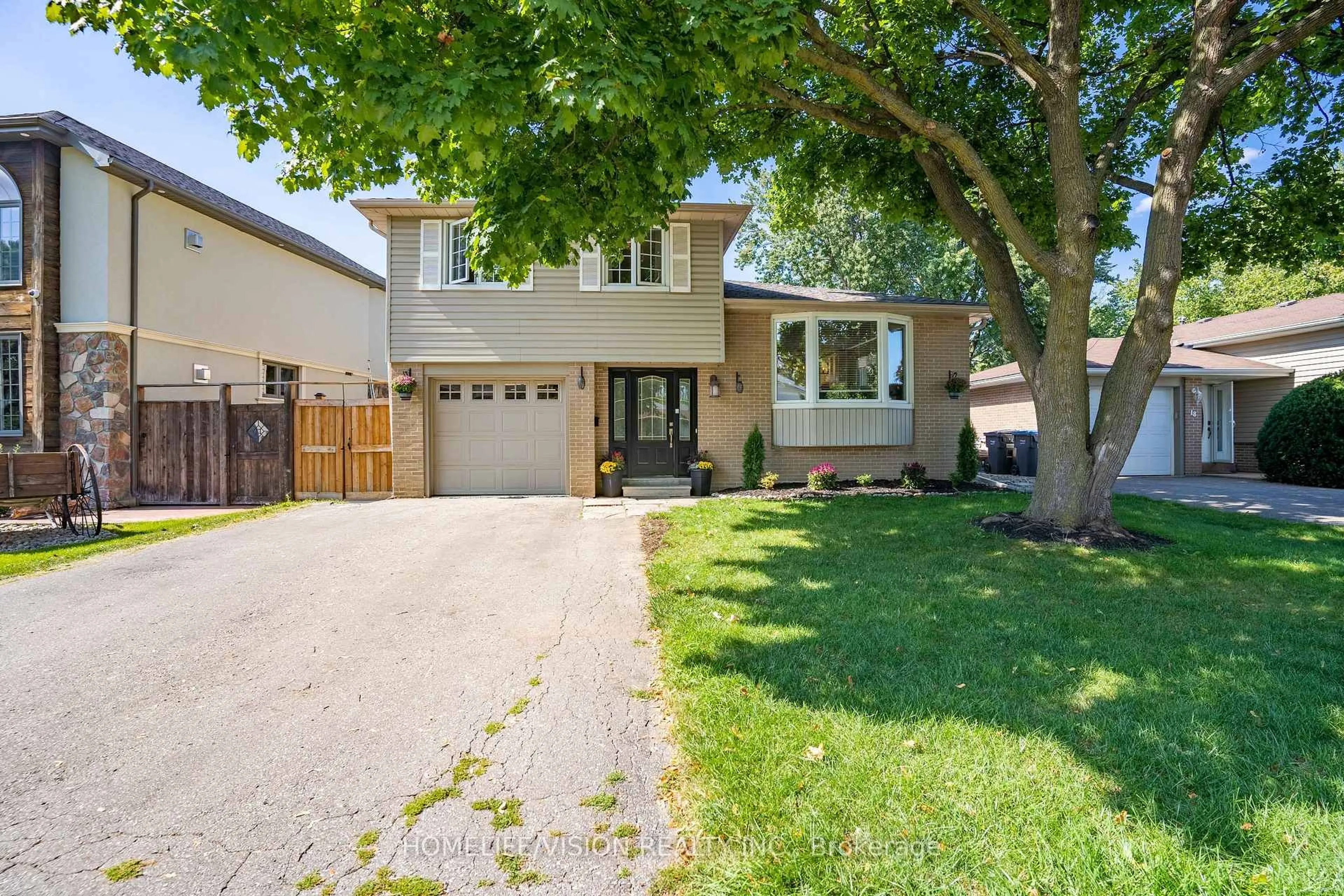 Unknown for 16 Palgrave Cres, Brampton Ontario L6W 1C9