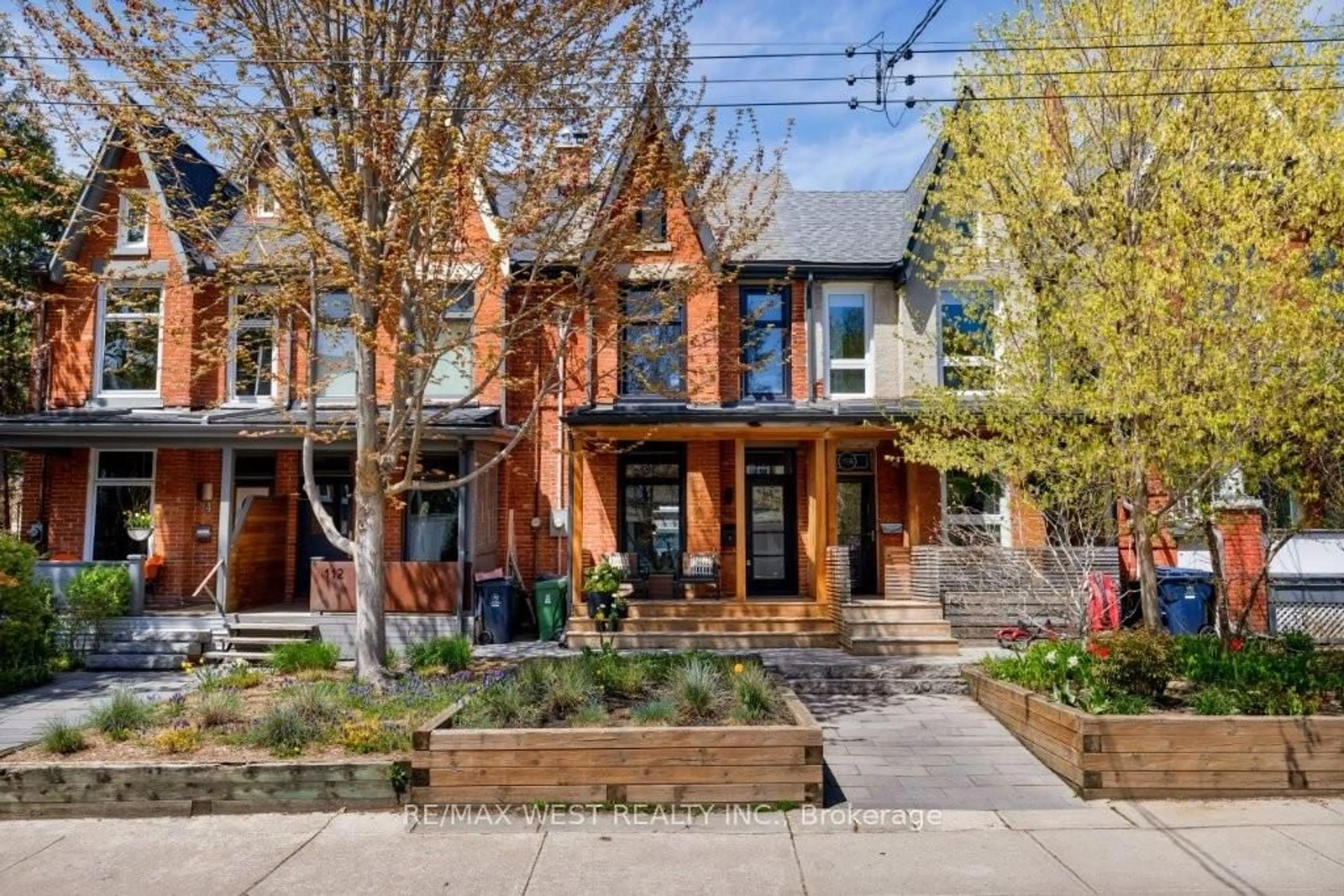 Home with brick exterior material, street for 110 Fern Ave, Toronto Ontario M6R 1K3