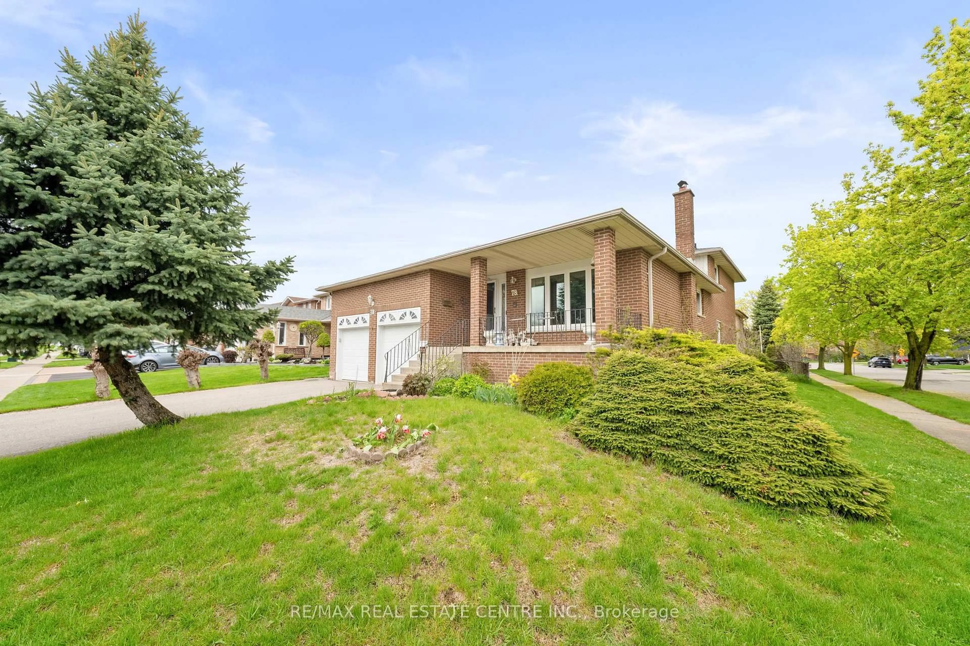 Home with brick exterior material, street for 78 Panorama Cres, Brampton Ontario L6S 3T9
