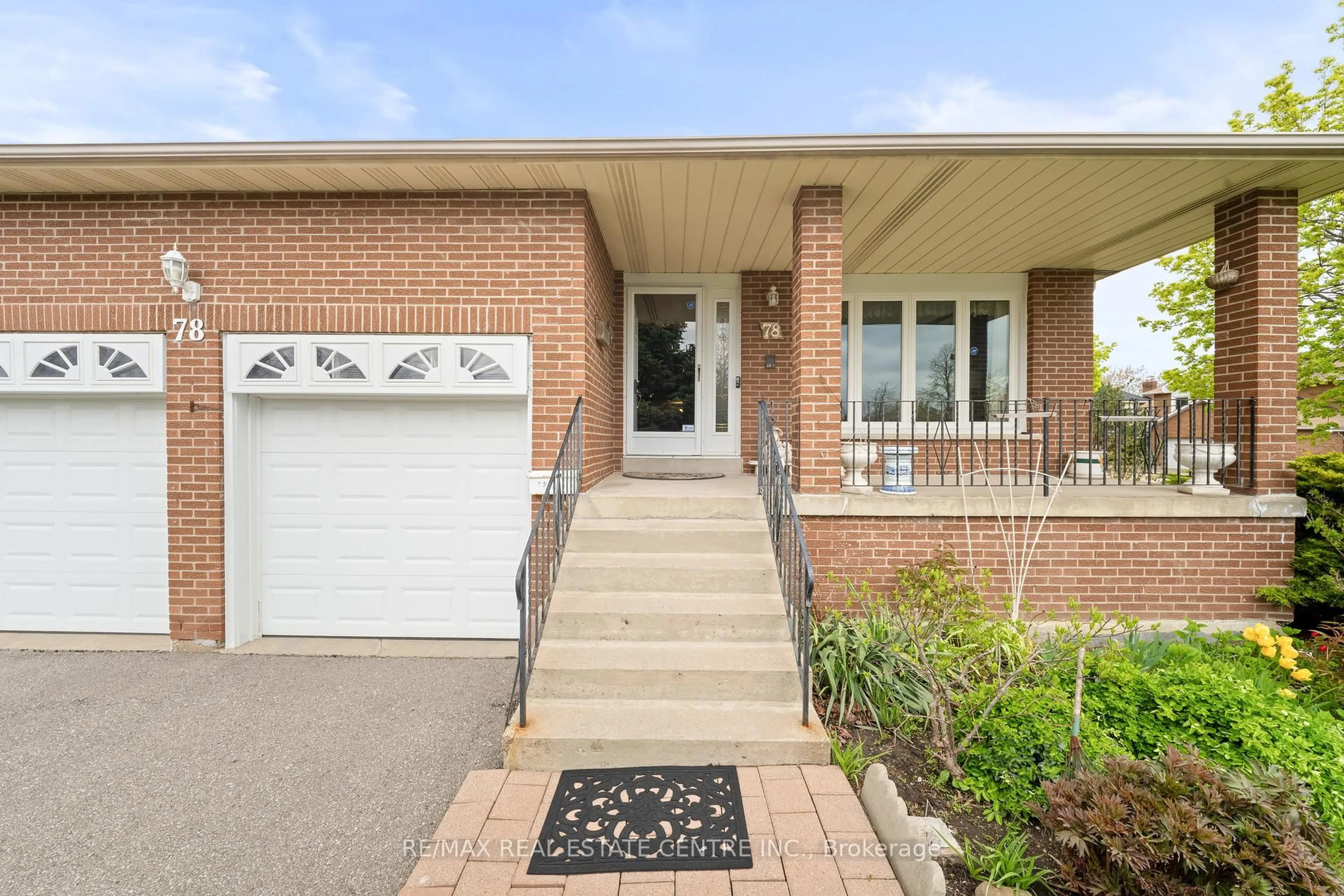 Home with brick exterior material, street for 78 Panorama Cres, Brampton Ontario L6S 3T9