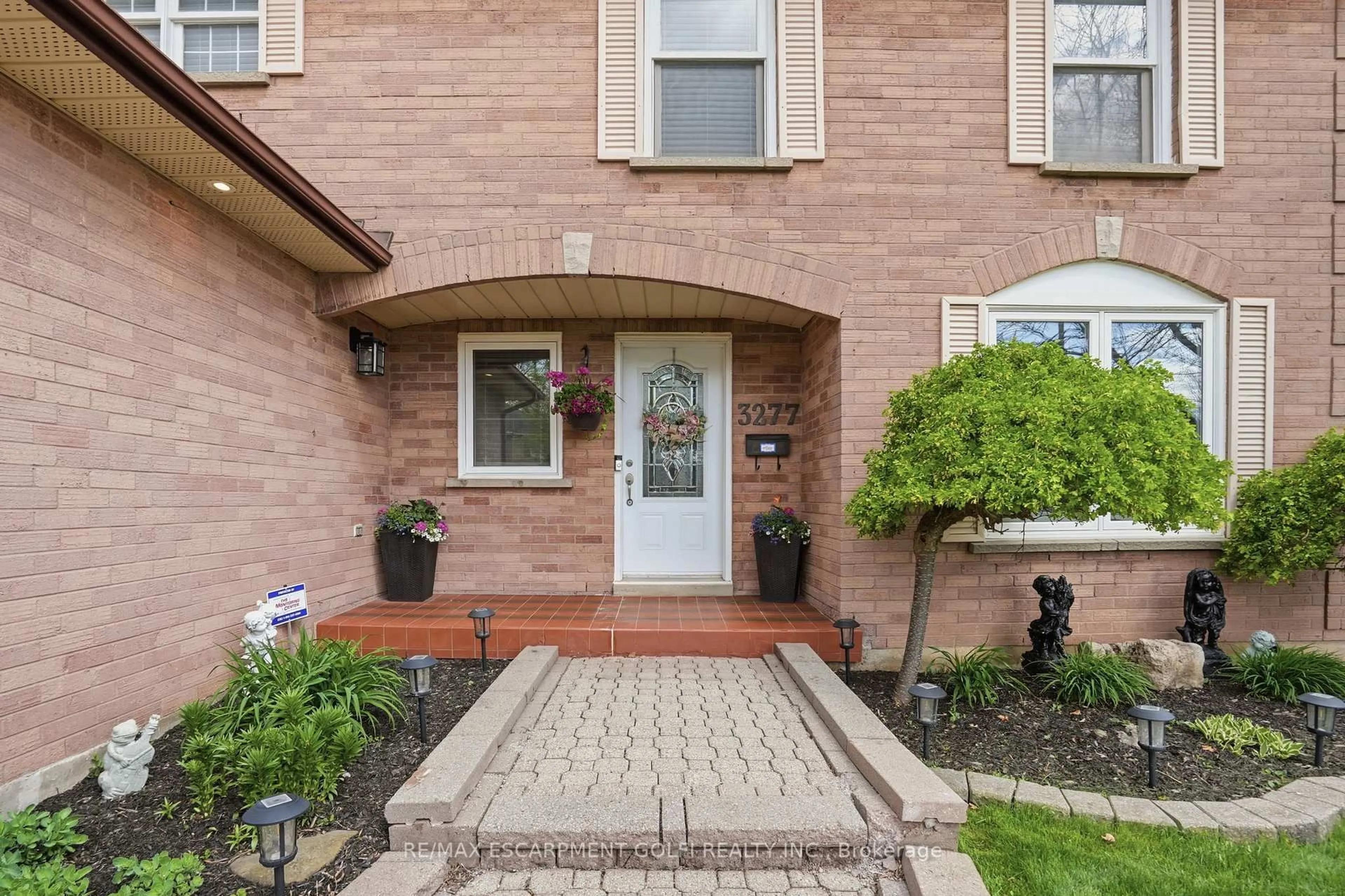 Unknown for 3277 Folkway Dr, Burlington Ontario L7M 3J2