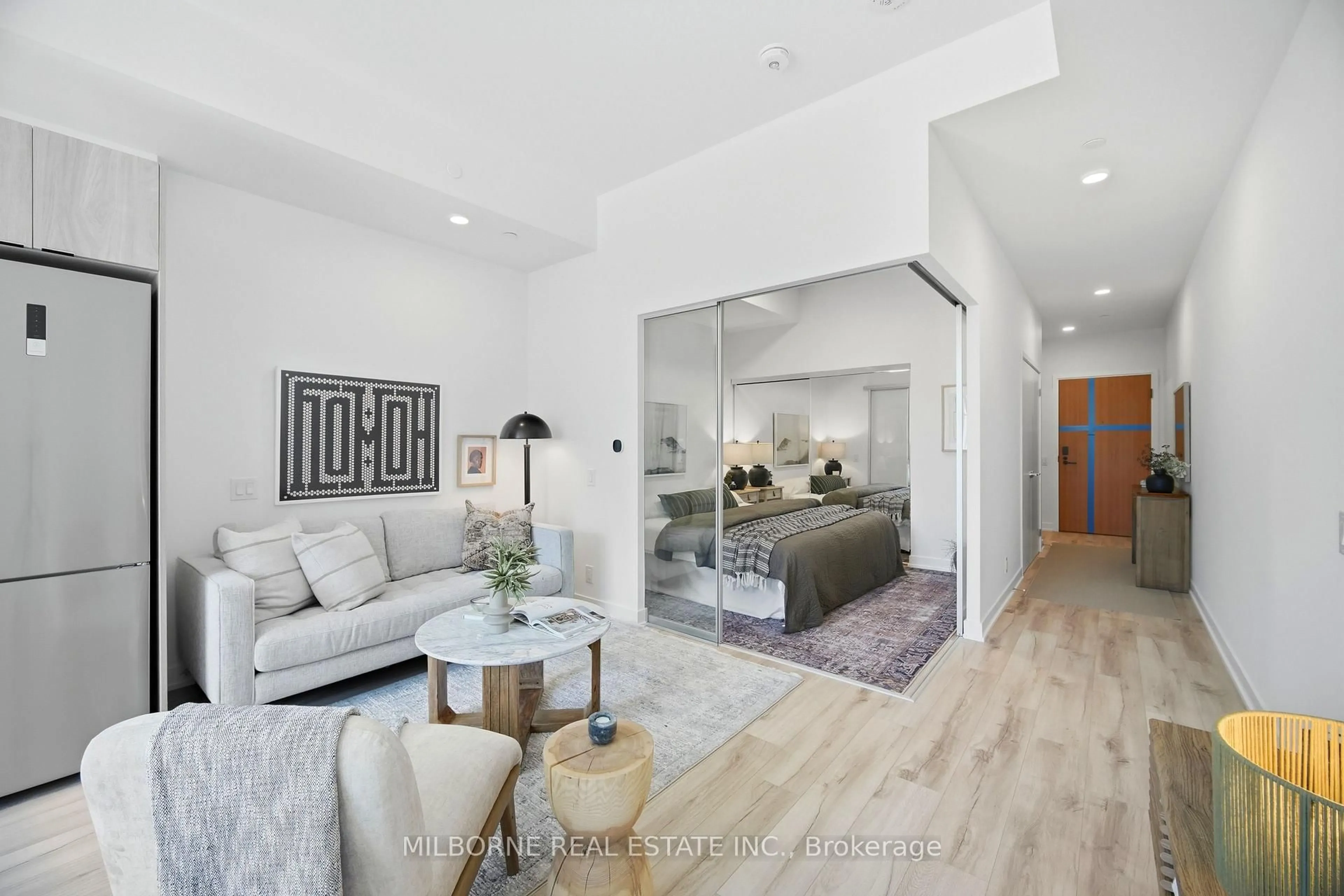 Living room with furniture, unknown for 1660 Bloor St #207, Toronto Ontario M6P 1A8