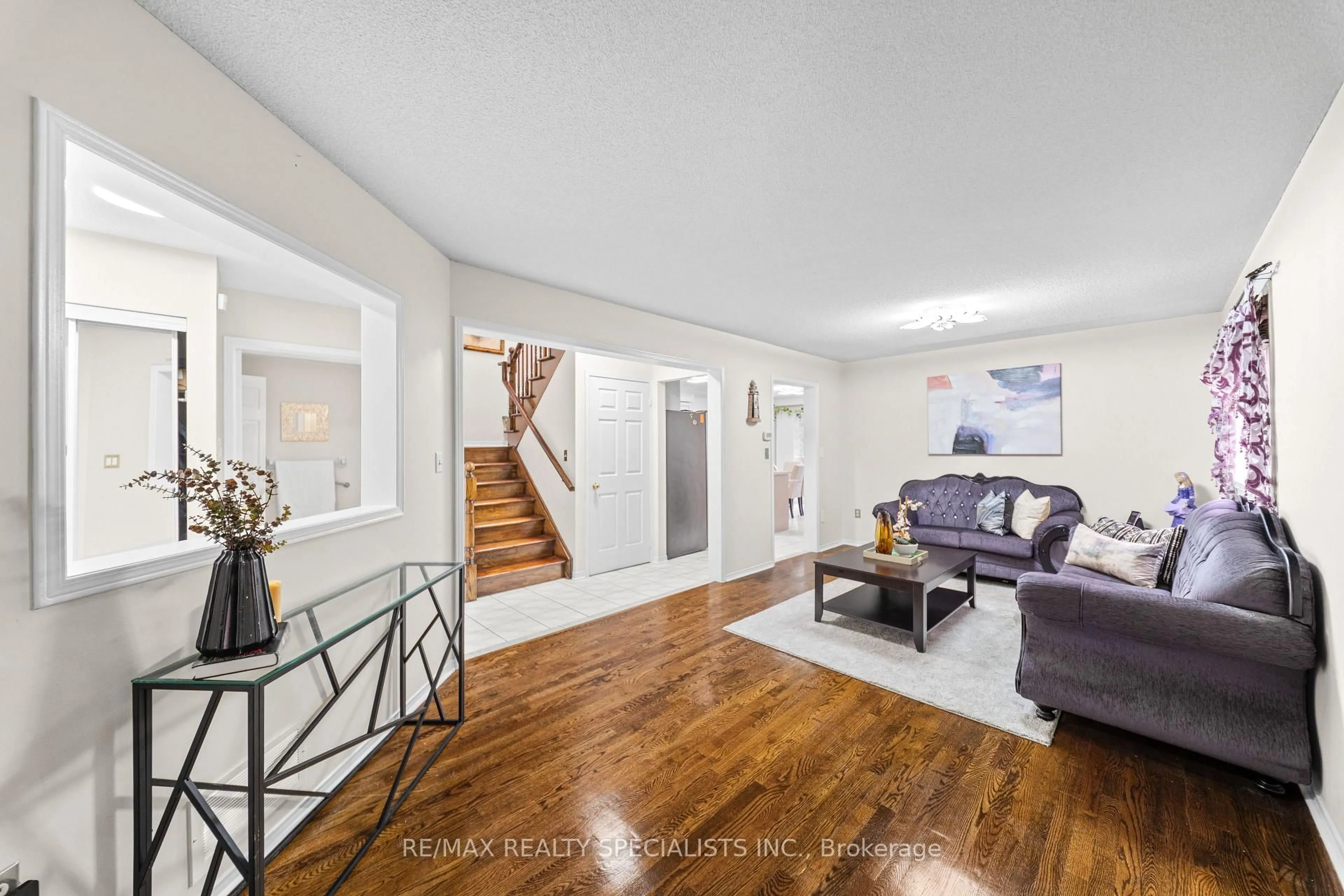 Unknown for 51 Forestgrove Circ, Brampton Ontario L6Z 4T4