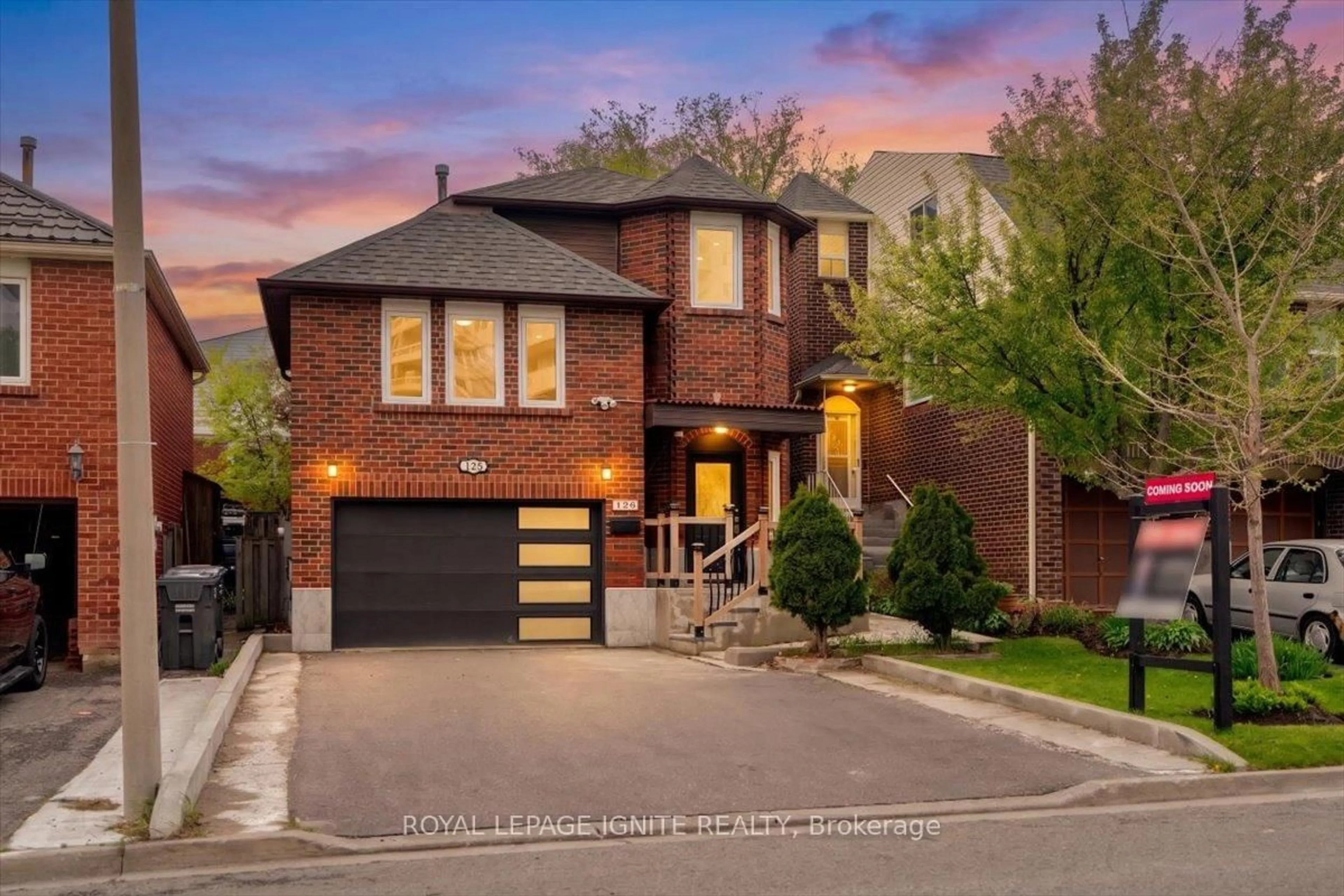 Home with brick exterior material, street for 126 Sheldrake Crt, Brampton Ontario L6Y 2W9