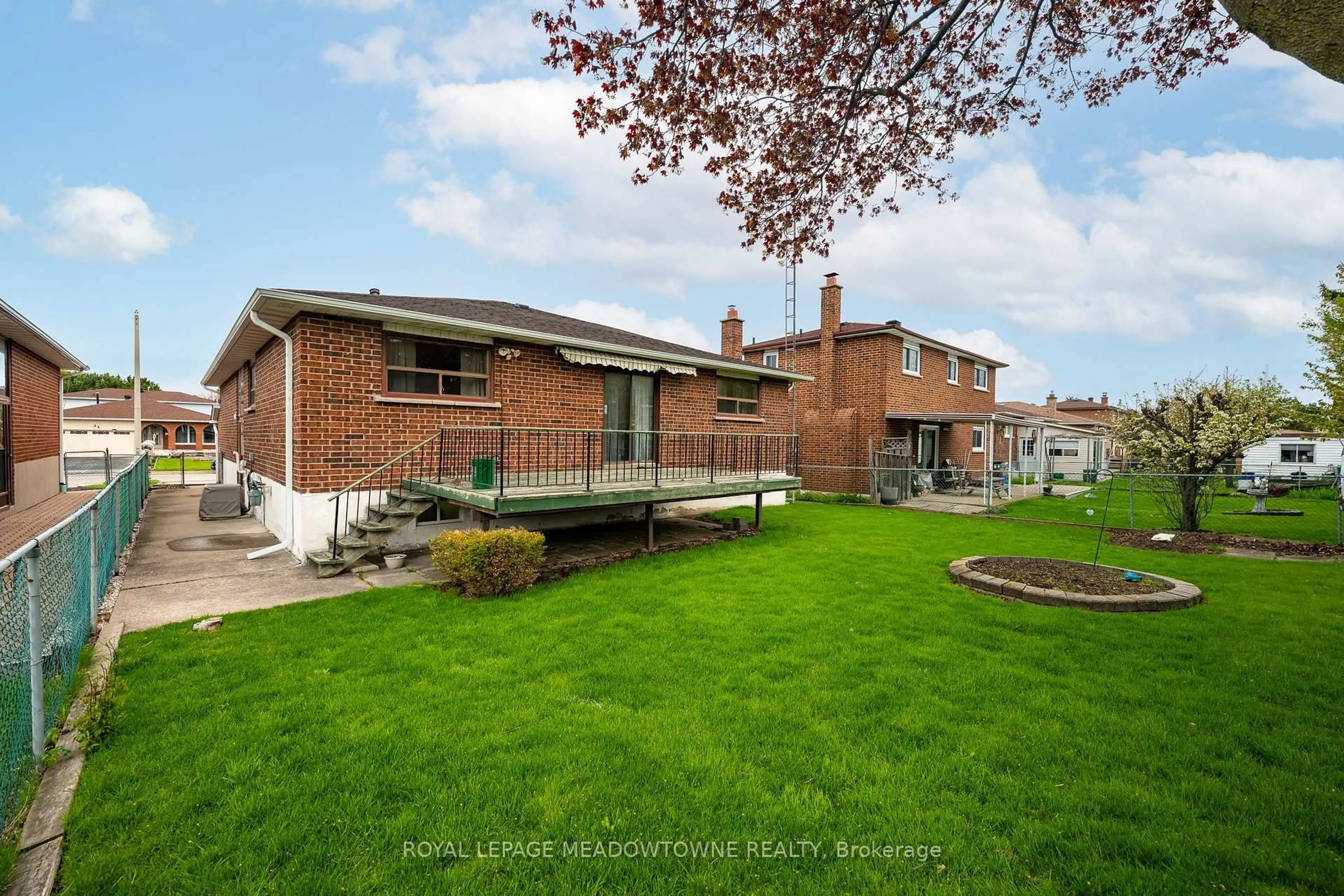 Home with brick exterior material, street for 21 Leander St, Brampton Ontario L6S 3M3