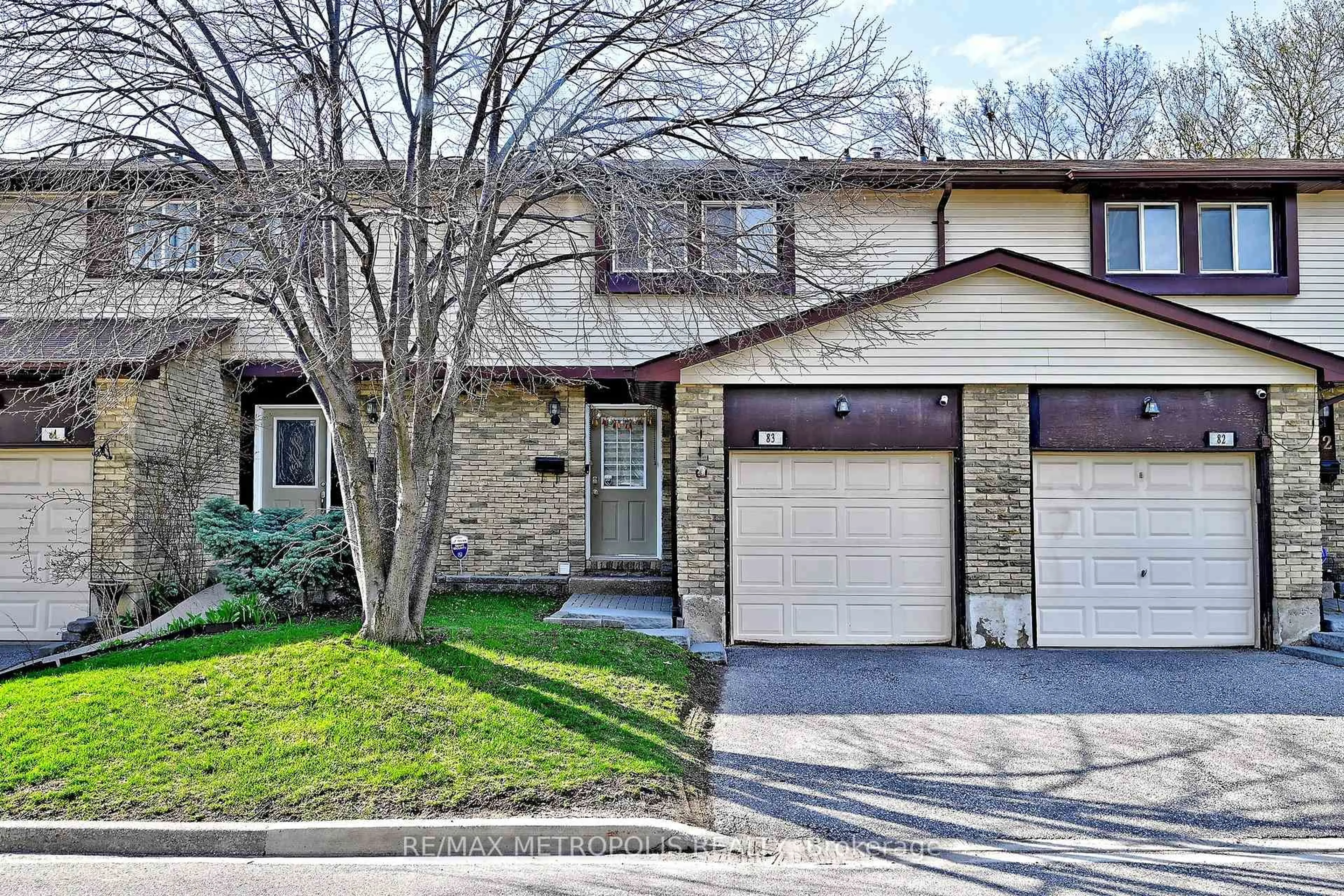 Home with brick exterior material, street for 45 Hansen Rd #83, Brampton Ontario L6V 3C5