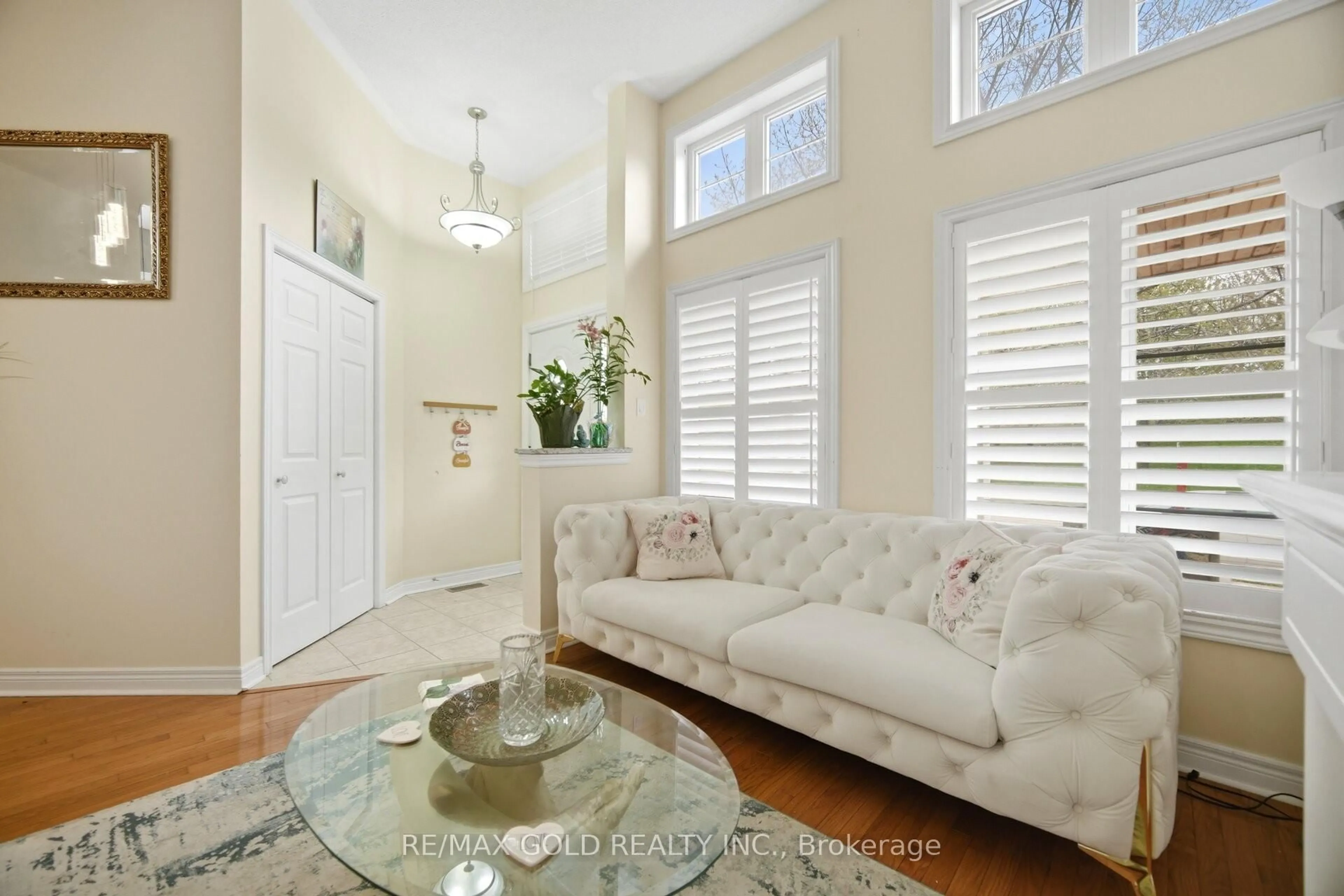 Living room with furniture, unknown for 77 Trailside Walk, Brampton Ontario L6S 6H6