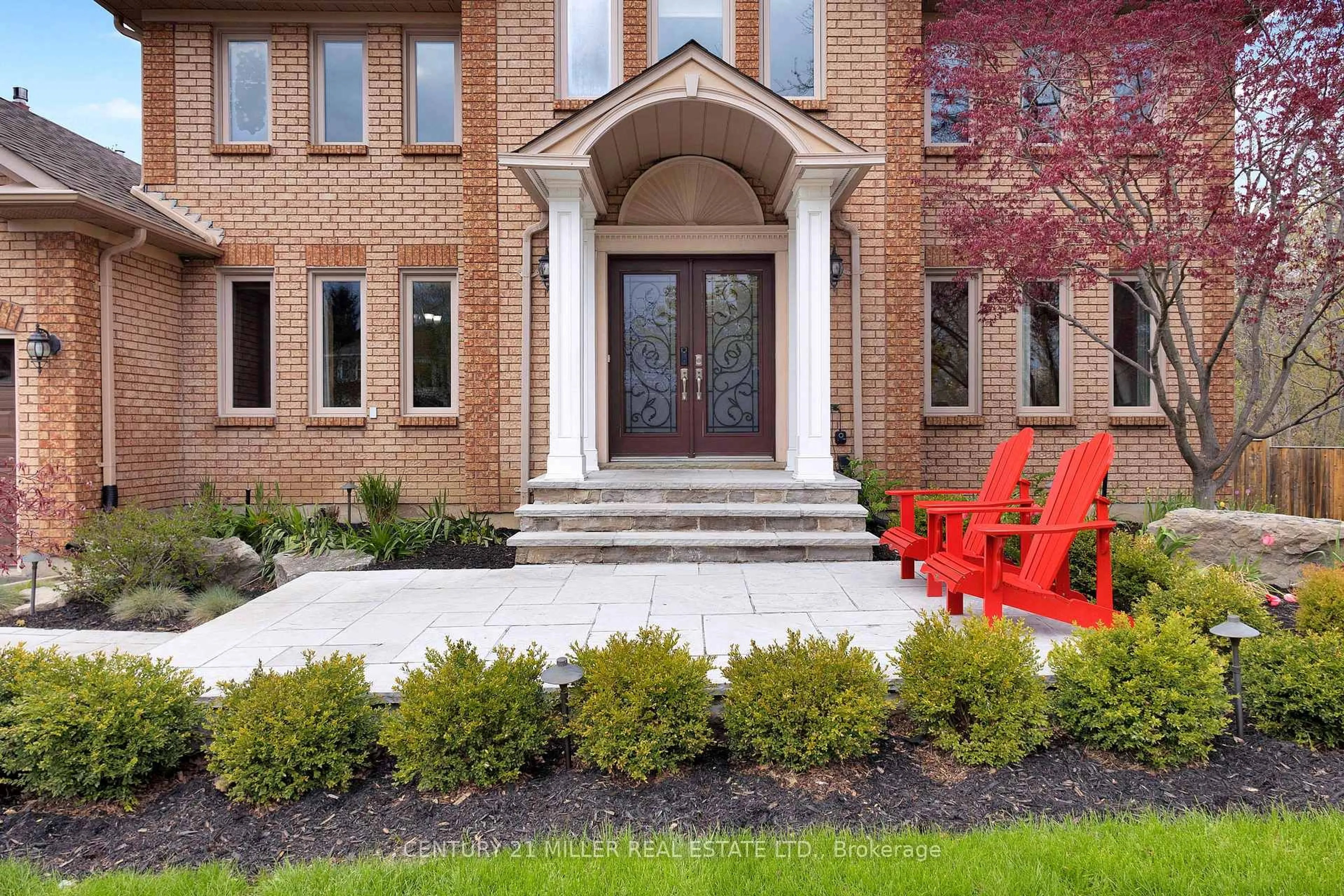 Home with brick exterior material, street for 1398 Winterberry Dr, Burlington Ontario L7P 4T4