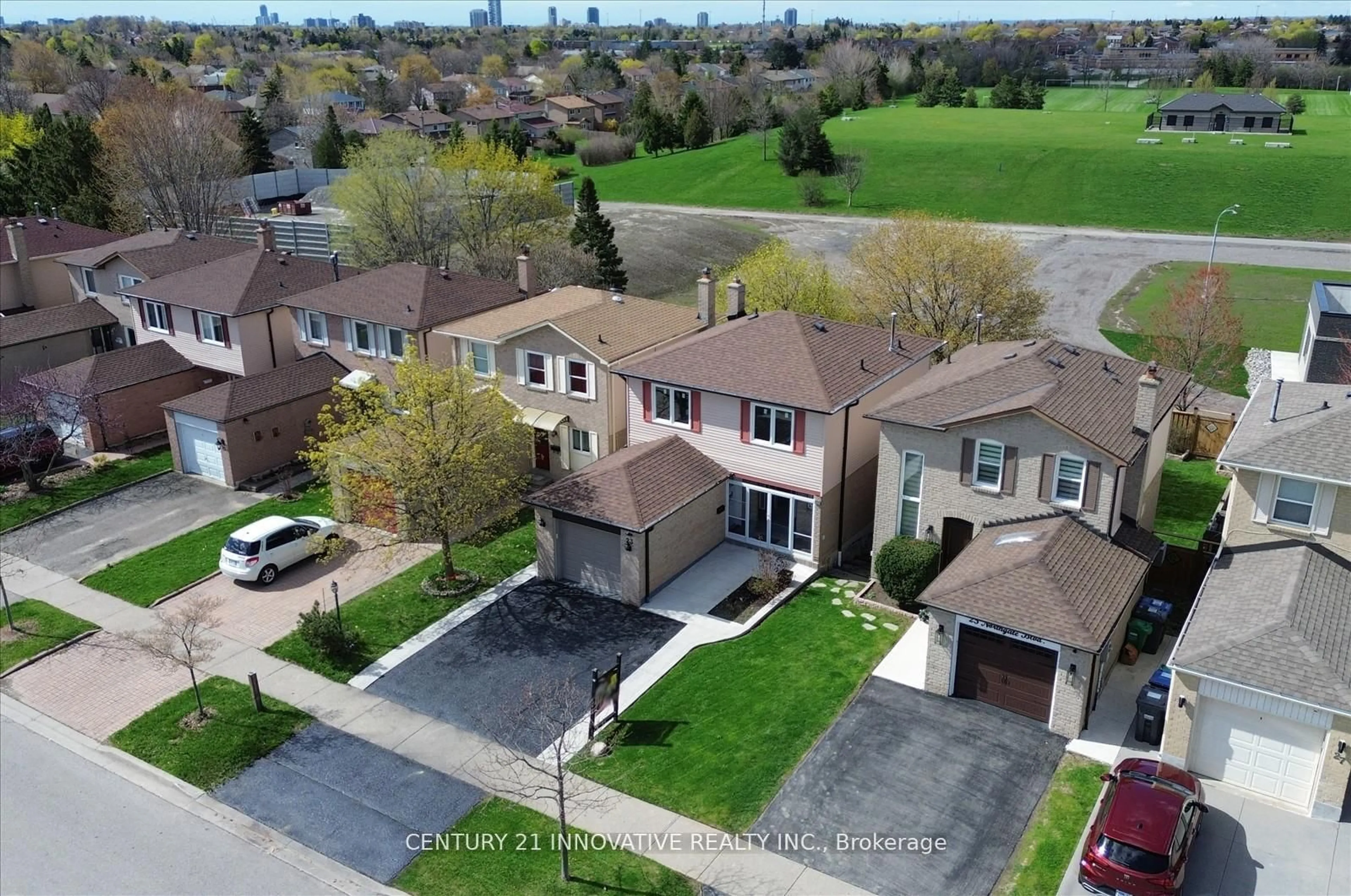 A pic from outside/outdoor area/front of a property/back of a property/a pic from drone, street for 23 Northgate Blvd, Brampton Ontario L6S 4G6