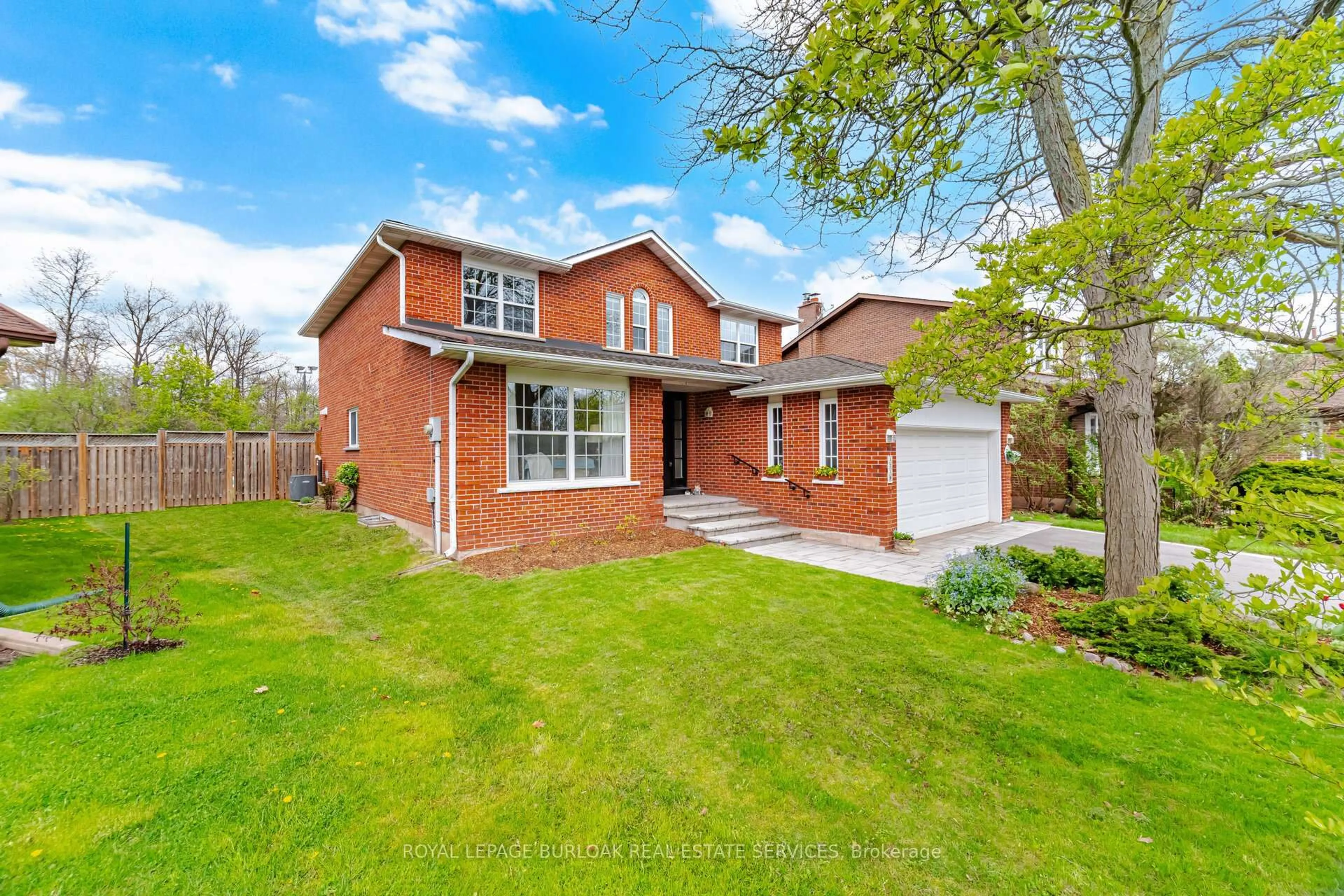 Home with brick exterior material, street for 1219 Priory Crt, Oakville Ontario L6M 1B5