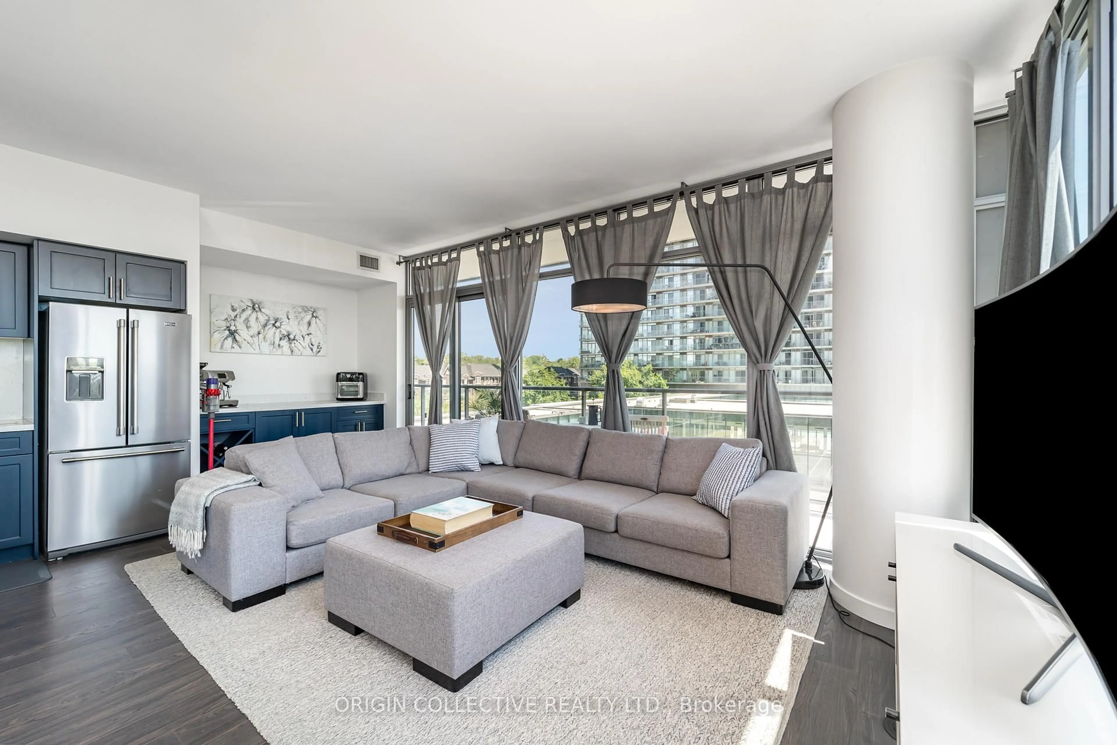 Living room with furniture, unknown for 105 The Queensway Ave #302, Toronto Ontario M6S 5B5
