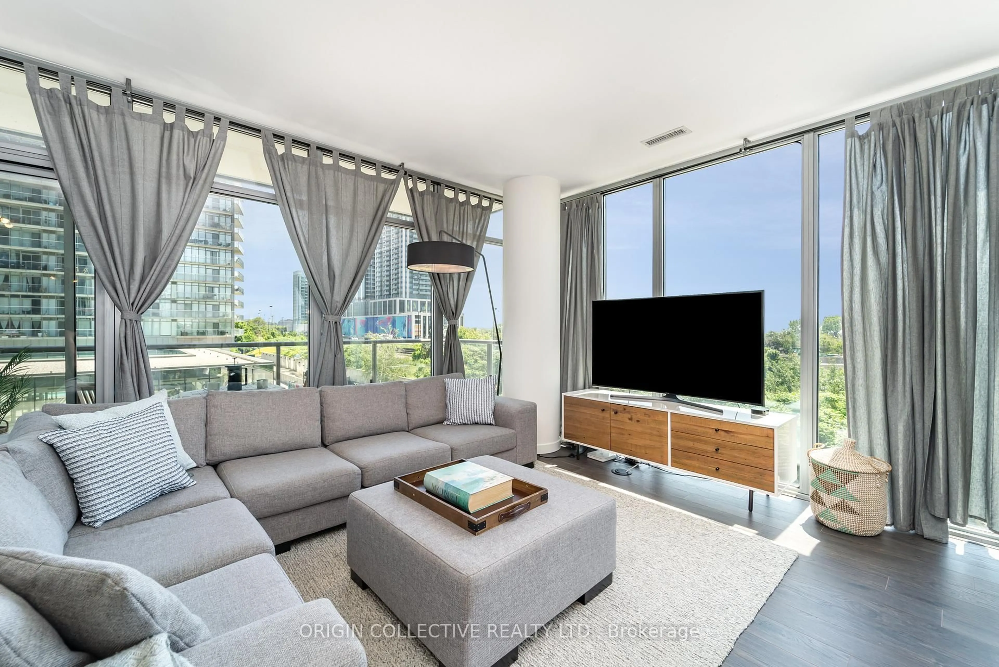 Living room with furniture, unknown for 105 The Queensway Ave #302, Toronto Ontario M6S 5B5