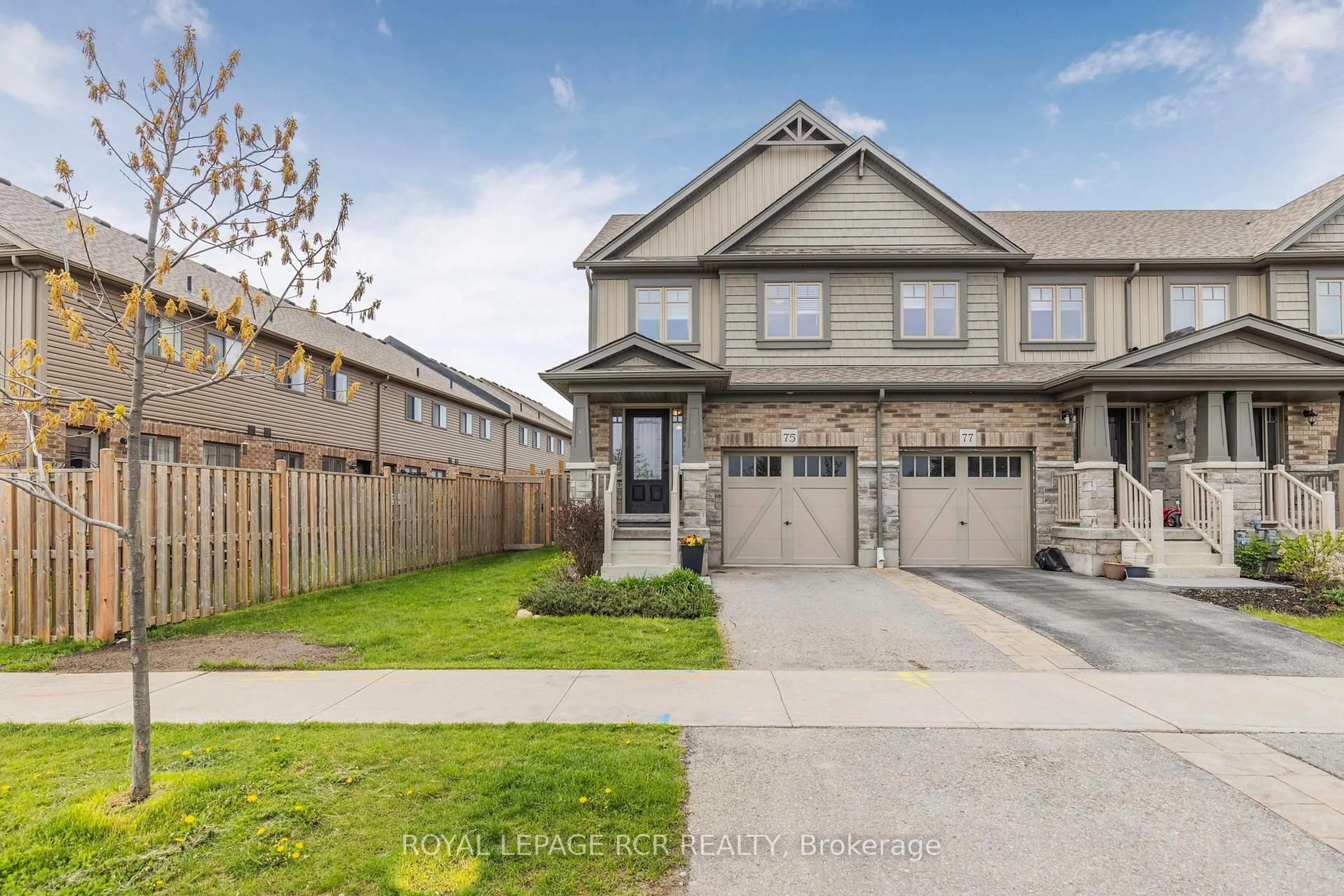 Home with brick exterior material, street for 75 Winterton Crt, Orangeville Ontario L9W 5H8