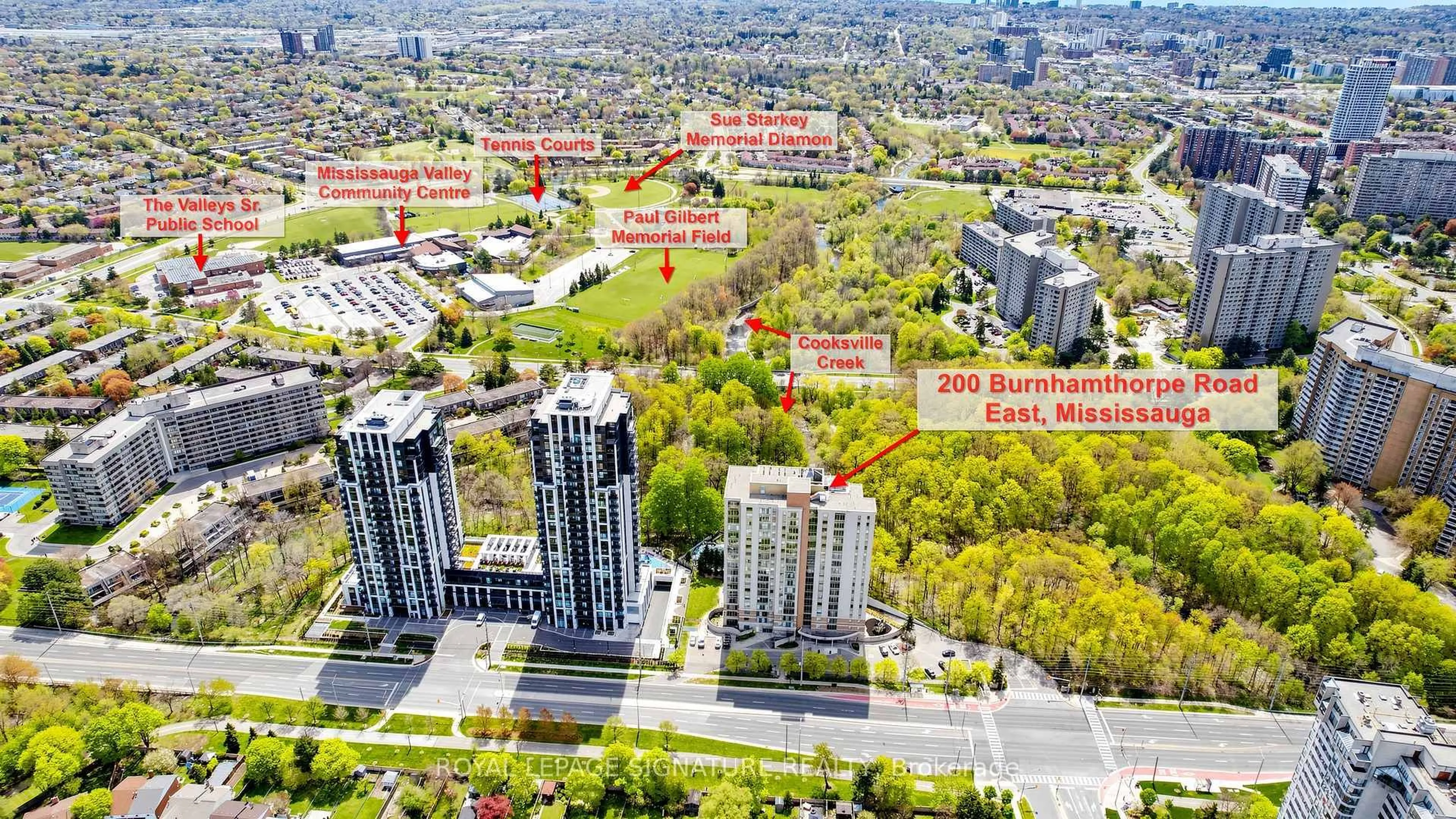 A pic from outside/outdoor area/front of a property/back of a property/a pic from drone, city buildings view from balcony for 200 Burnhamthorpe Rd #1501, Mississauga Ontario L5A 4L4