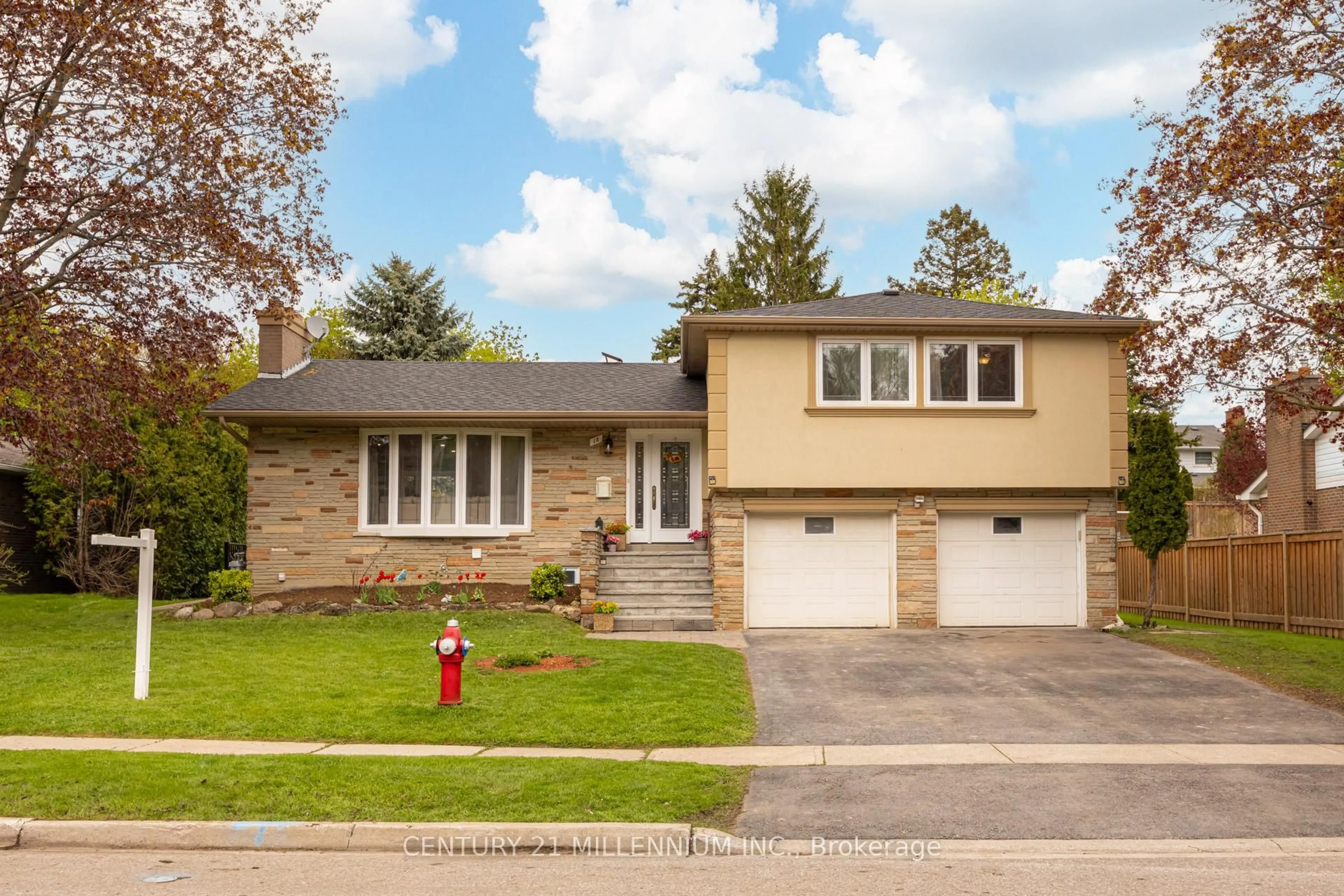 Home with brick exterior material, street for 18 Ridgehill Dr, Brampton Ontario L6Y 2C4