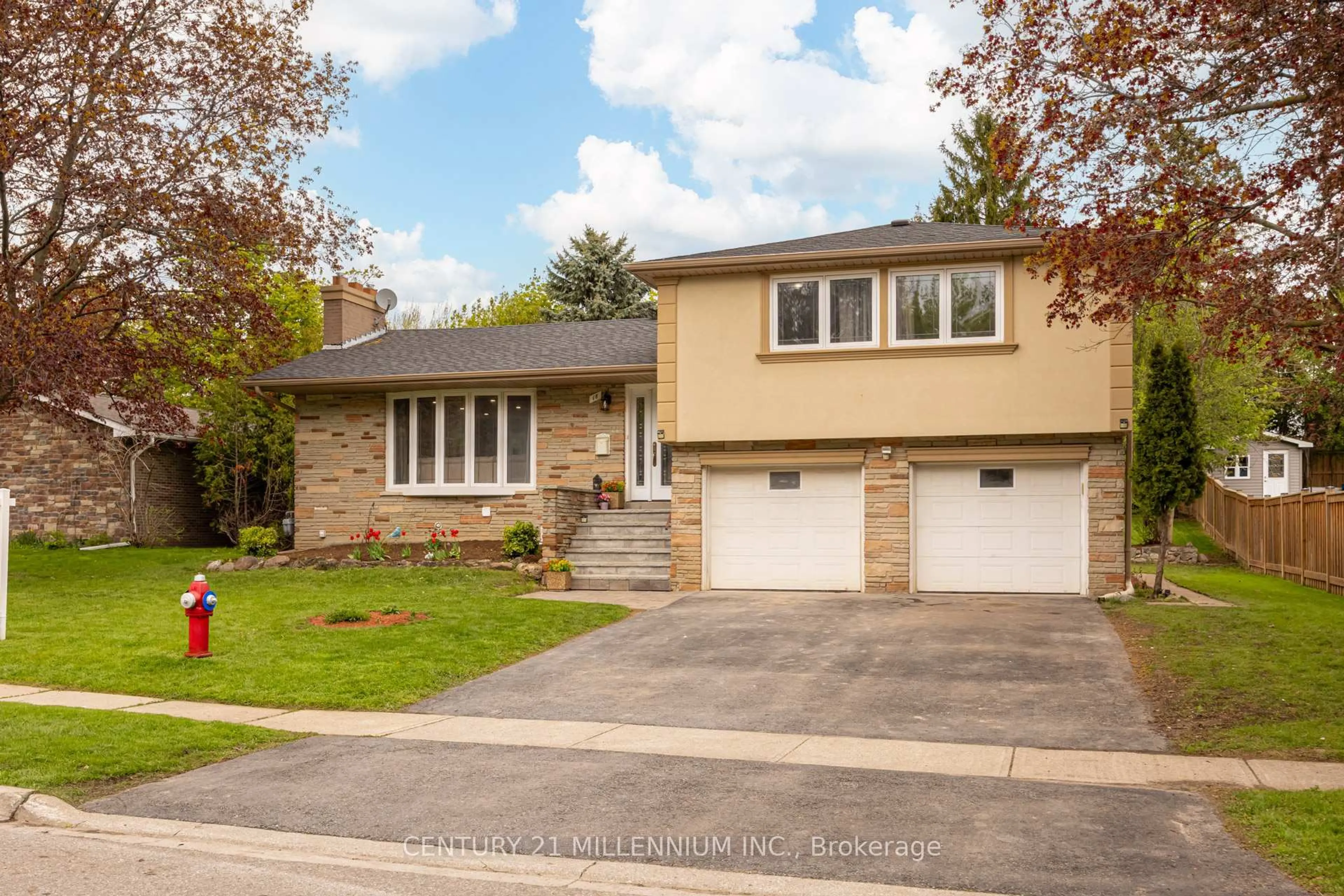 Home with brick exterior material, street for 18 Ridgehill Dr, Brampton Ontario L6Y 2C4